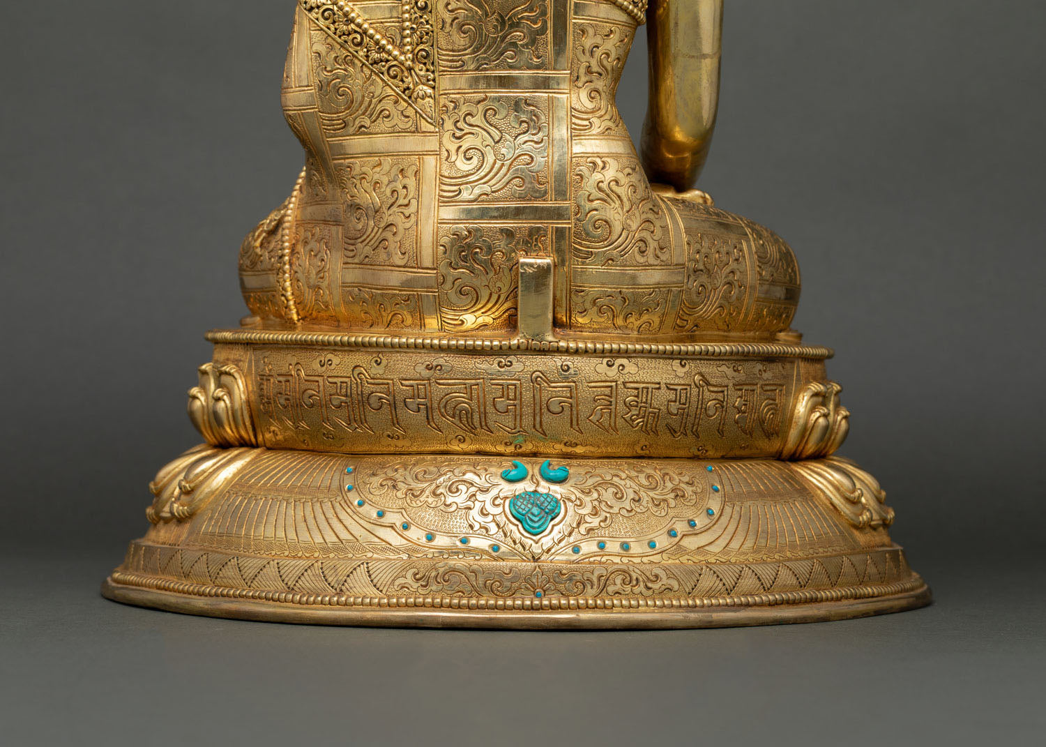 Shakyamuni Buddha Statue