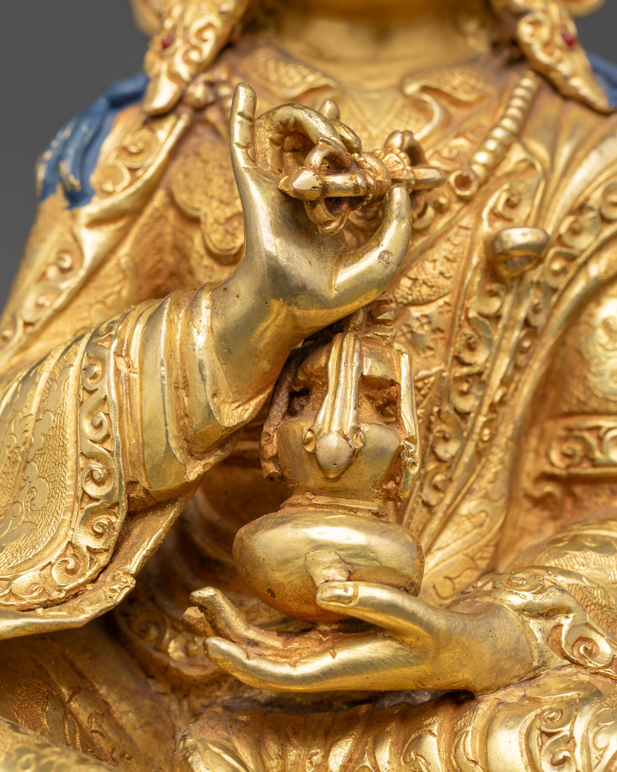 Guru Rinpoche Statue