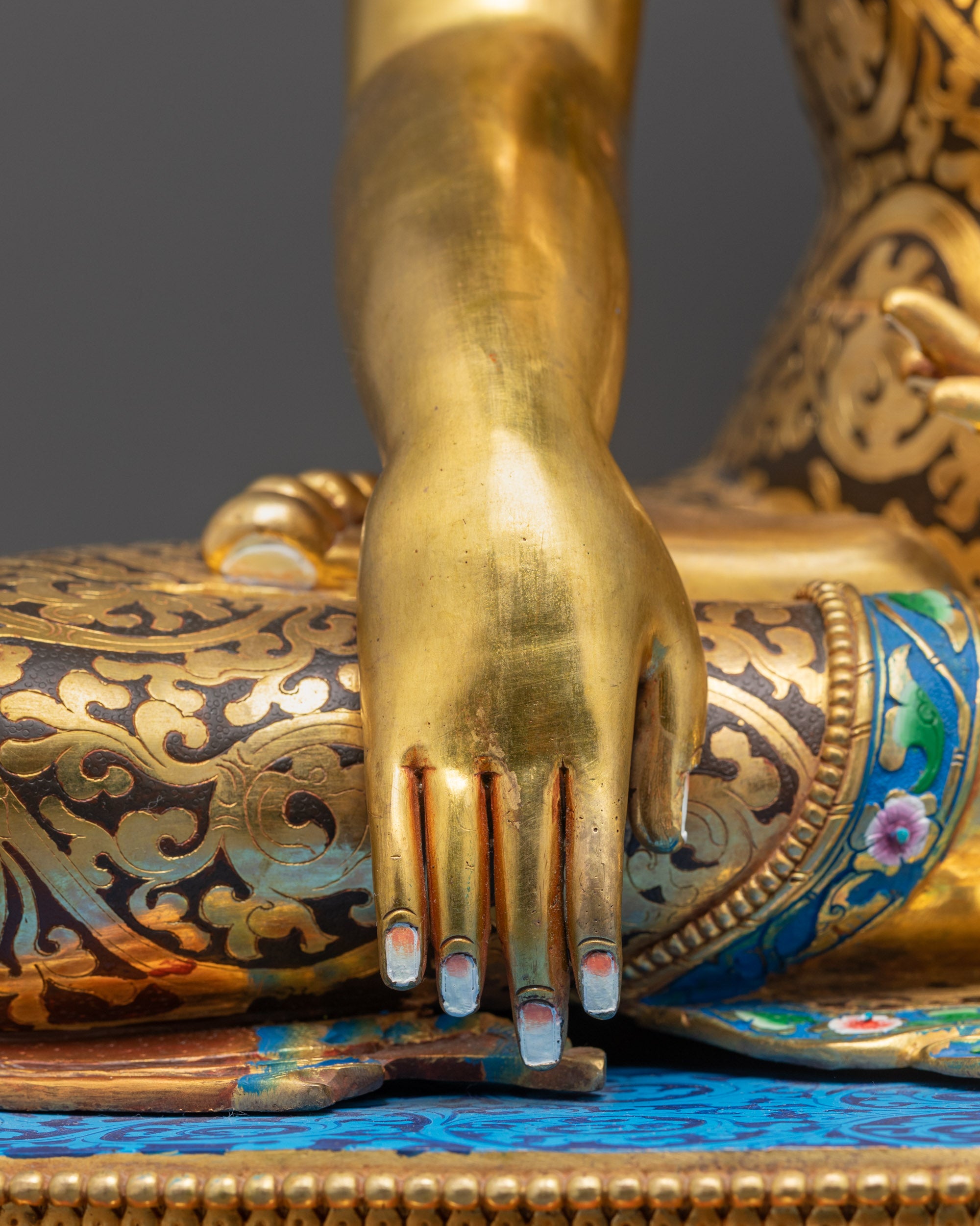 Premium Meditating Shakyamuni Buddha Statue | Tibetan Buddhist Artwork