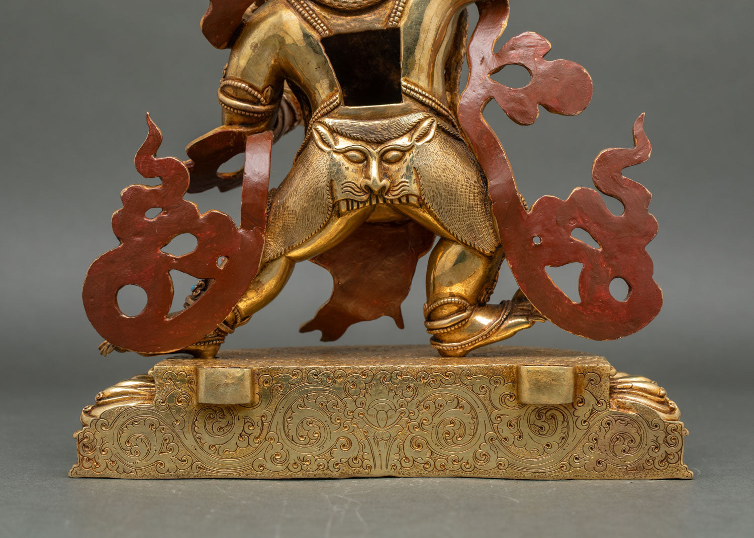 Vajrapani Statue – Embodiment of Strength & Protection