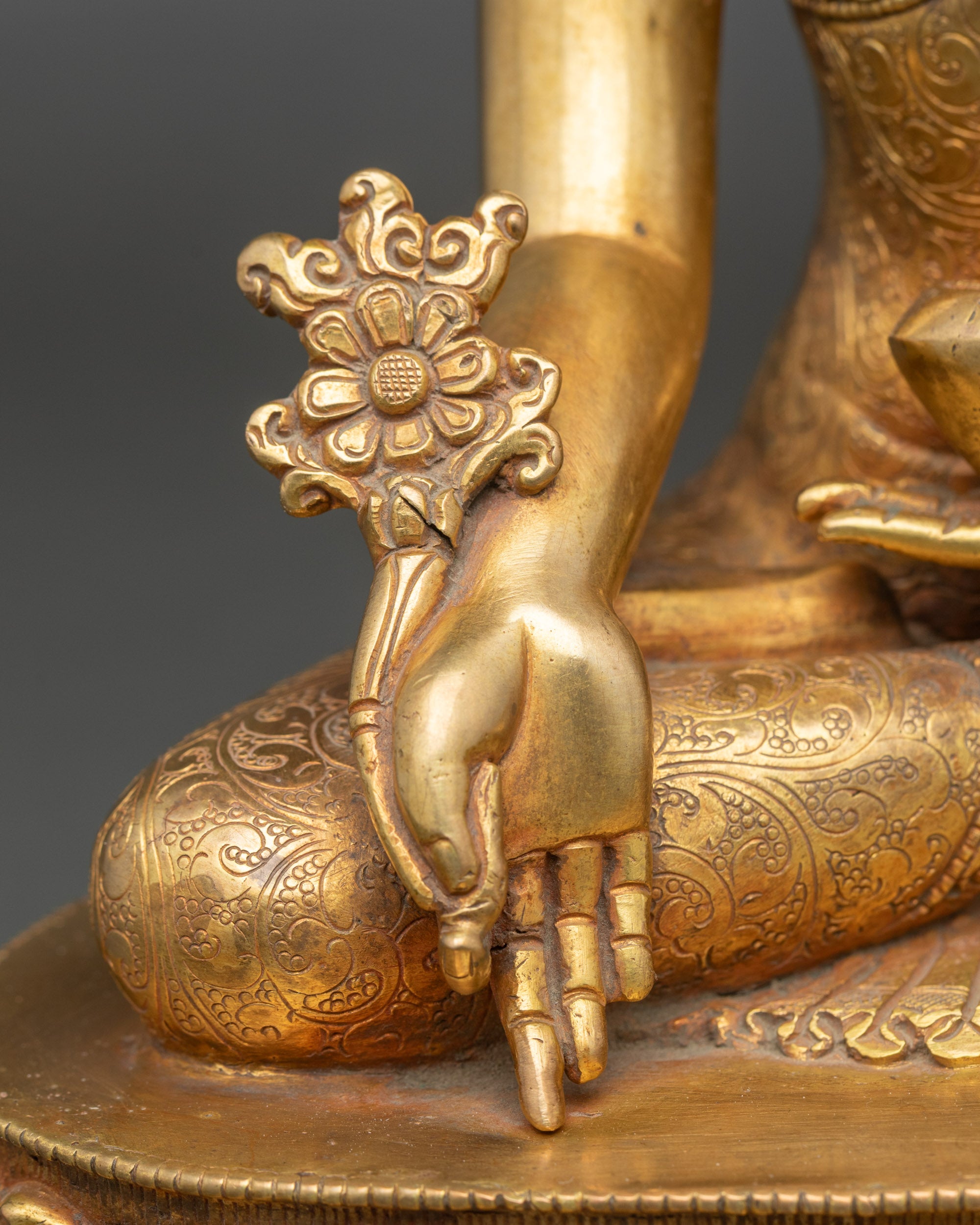 Buddhist Healing Statue of Medicine Buddha for Meditation Spaces