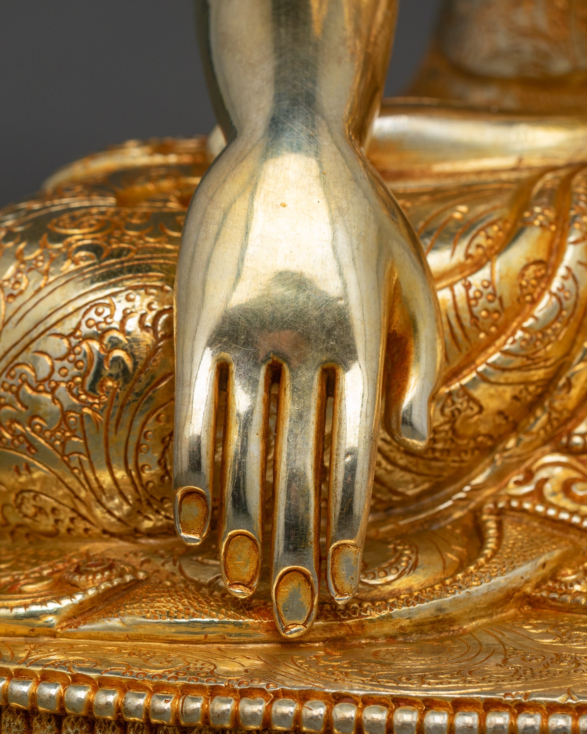Handcrafted Shakyamuni Buddha Statue – Spiritual Home Decor