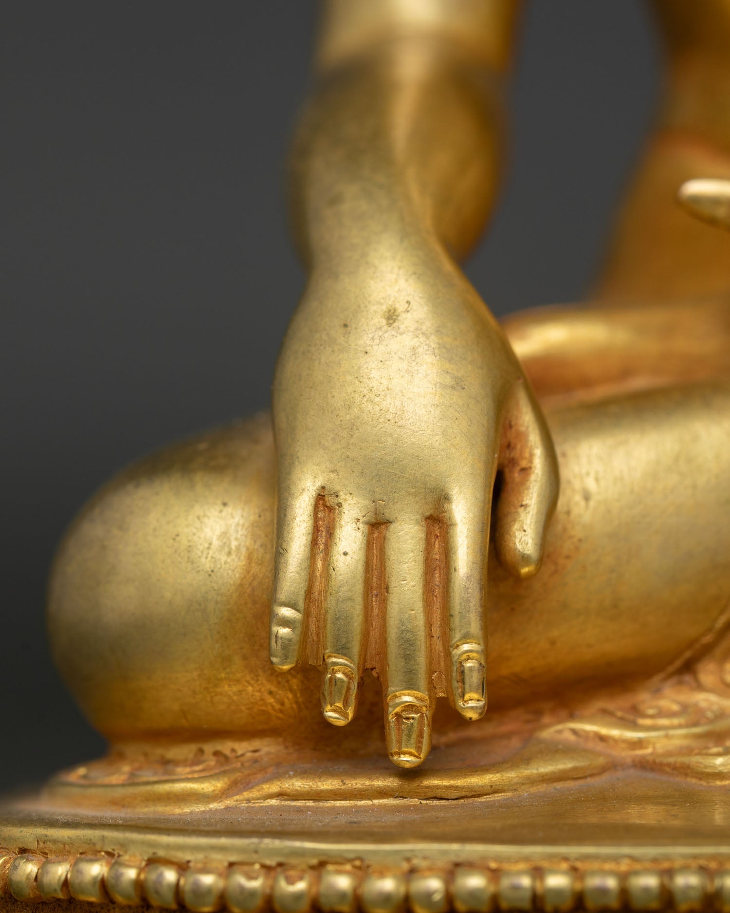 Buddha Shakyamuni Statue