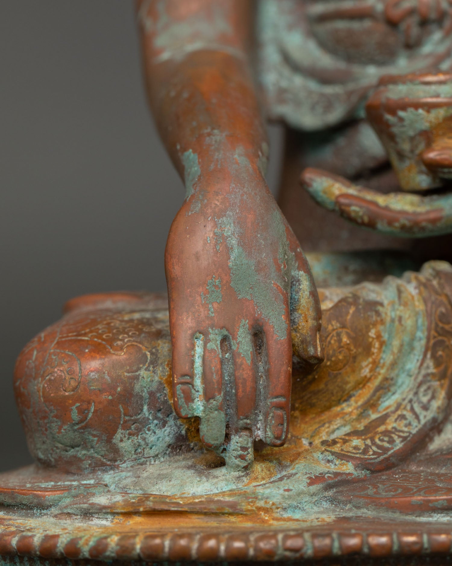 Antique Finish Shakyamuni Buddha Statue | Buddhist Meditation Art