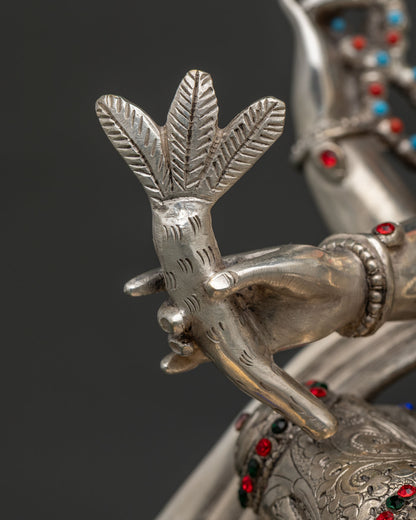 Elegant Silver-Plated Ganesh Statue – Bring Prosperity & Blessing Home
