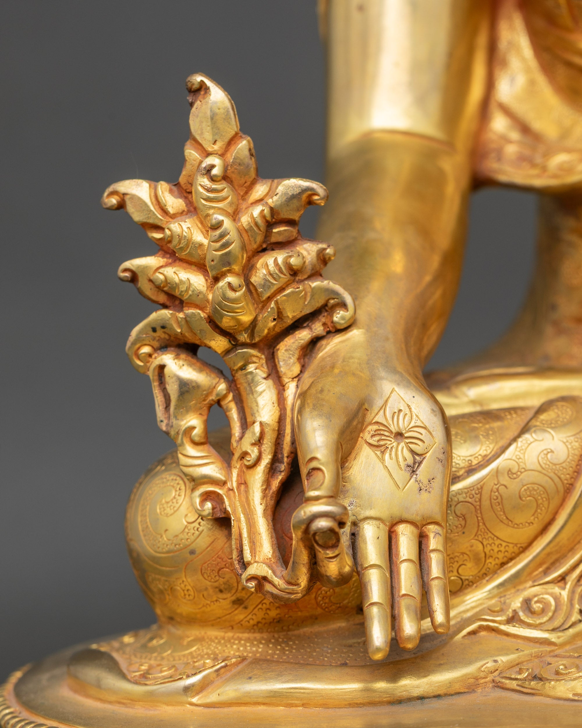 King of Medicine Bhaisajyaguru Statue | Traditional Healing Idol