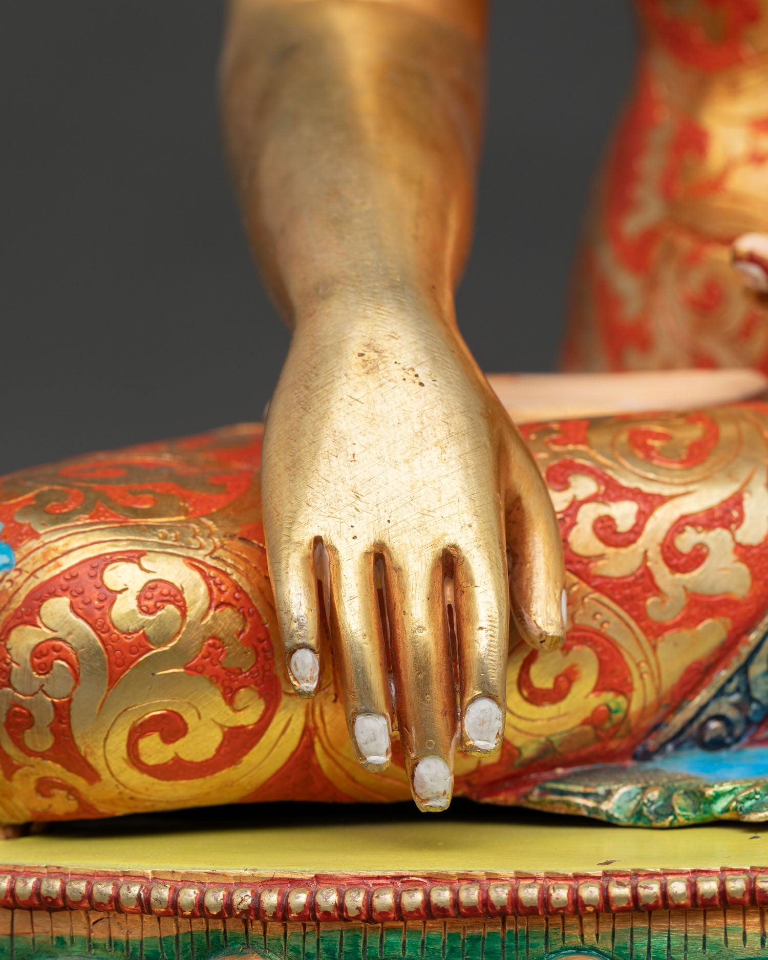 Buddha Shakyamuni Statue