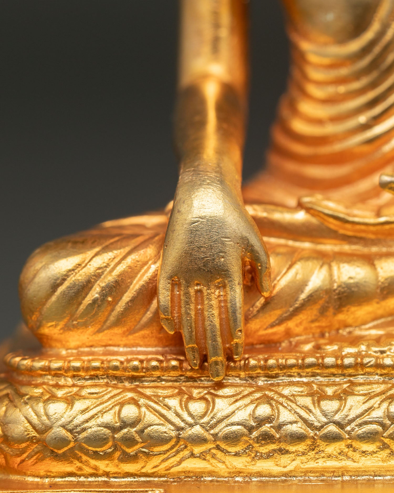 Buddha Shakyamuni Statue