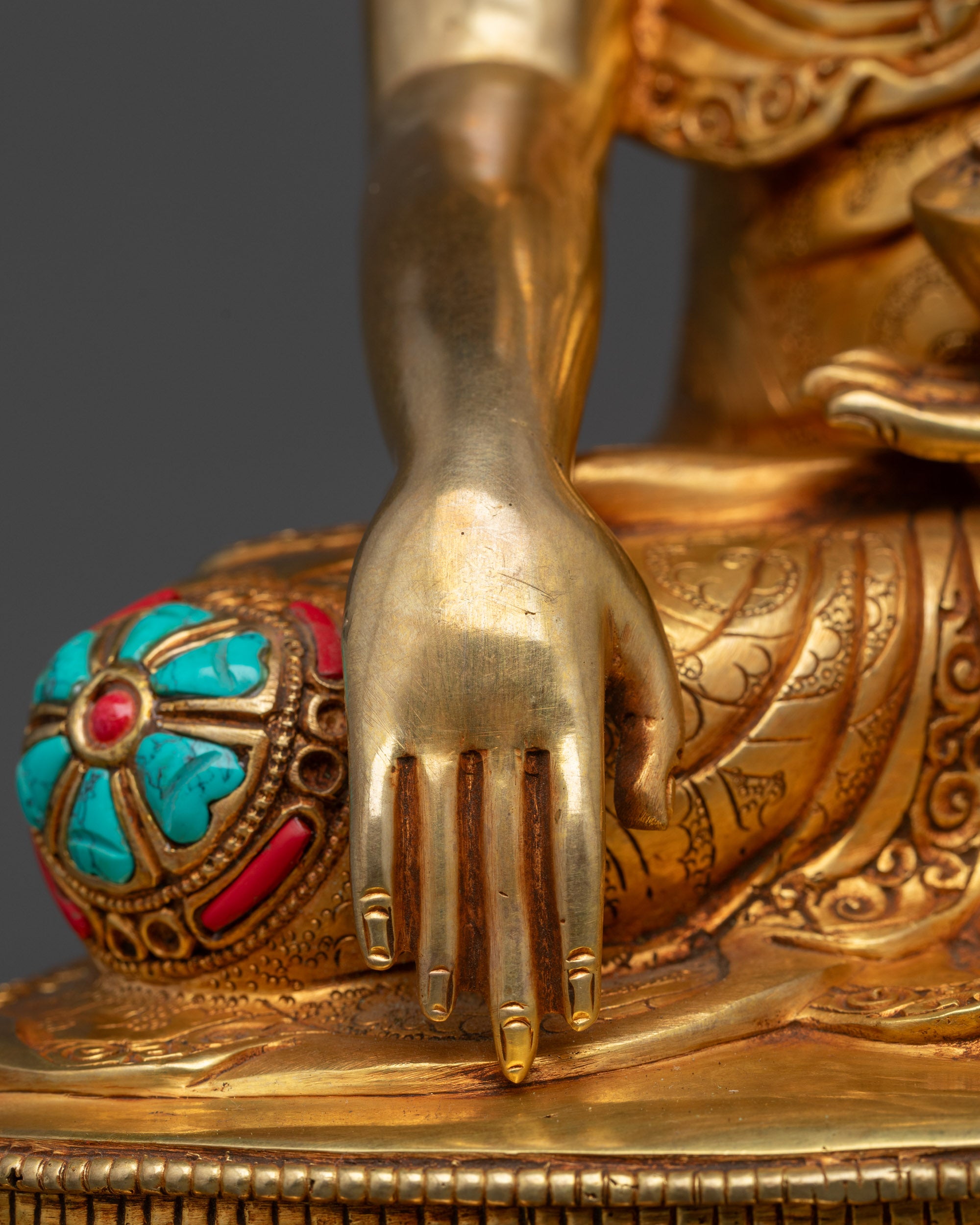 Buddha Shakyamuni Sculpture | Enlightenment Symbol for Sacred Spaces
