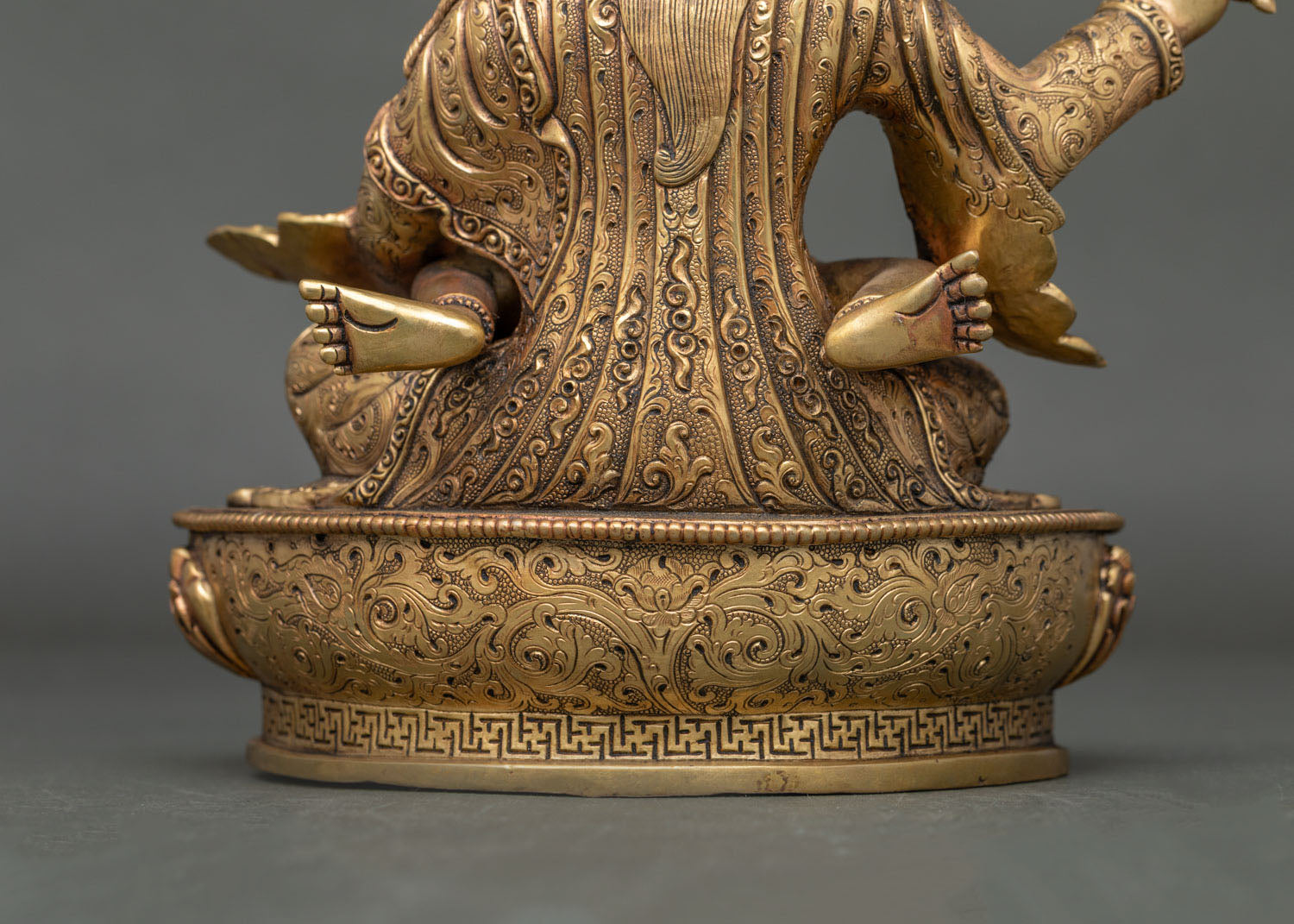 Guru Rinpoche With Consert Statue