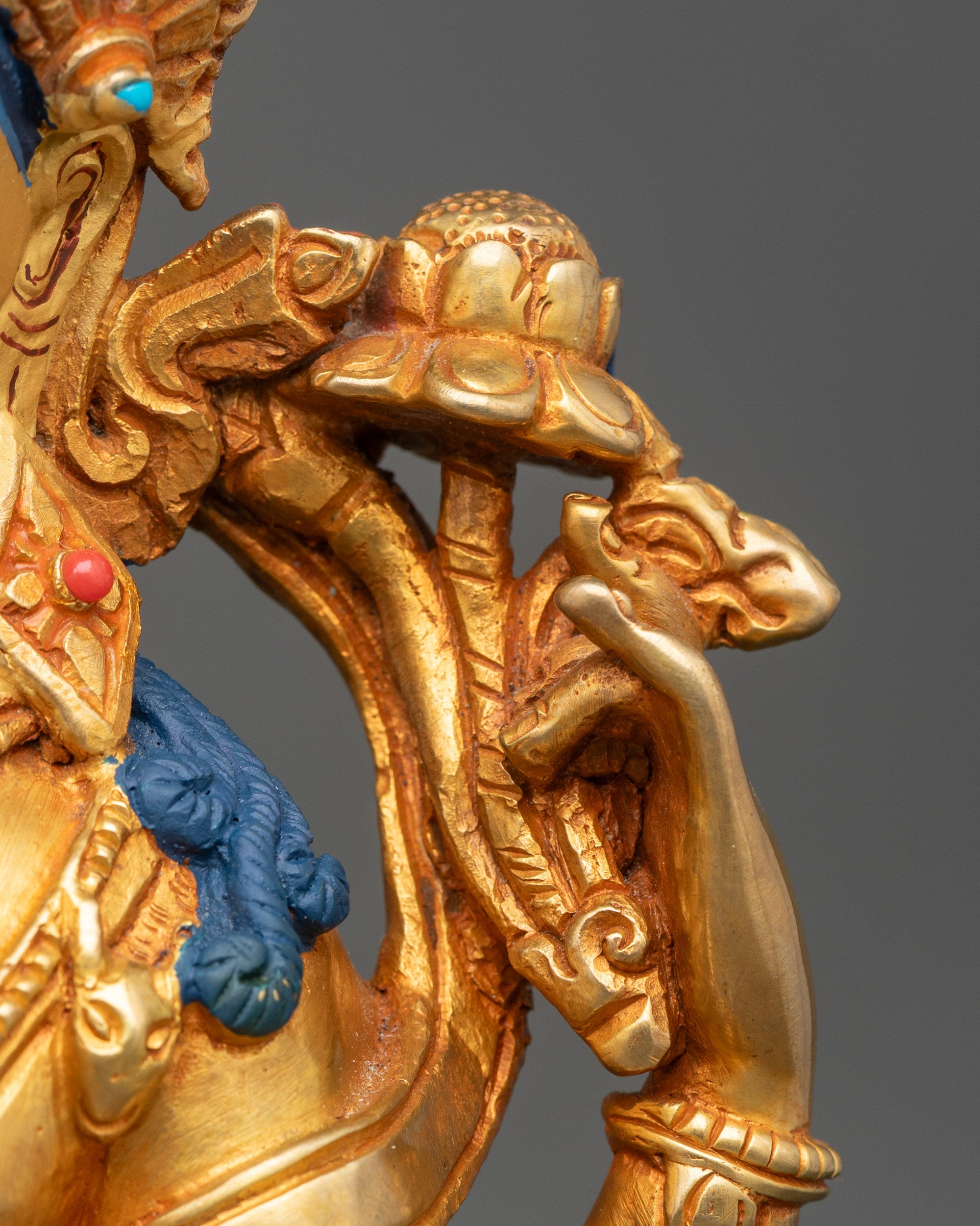 Buddhist Chenrezig Statue for Meditation and Spiritual Decor