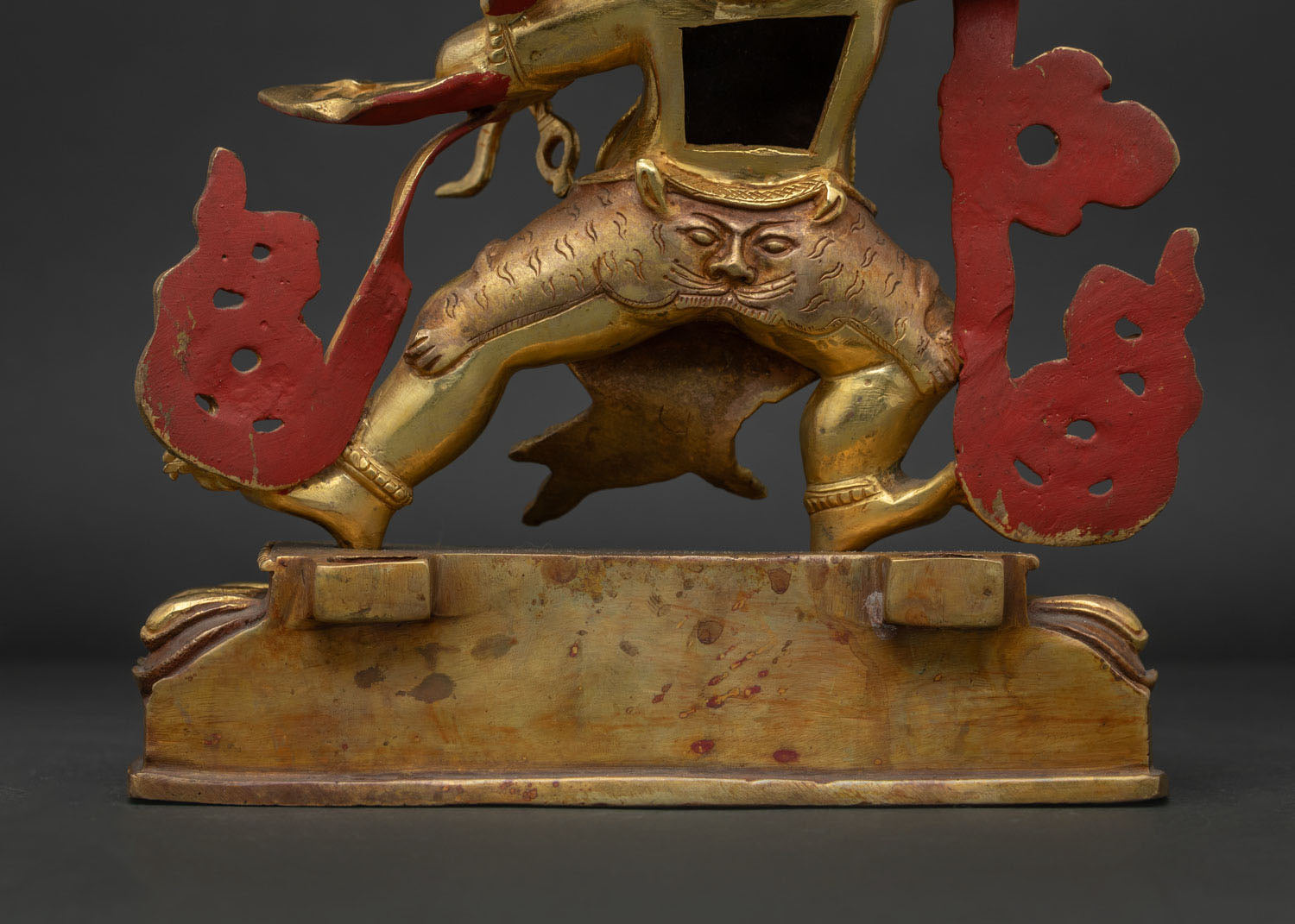 Traditional Vajrapani Statue – Exquisite Tibetan Copper Sculpture
