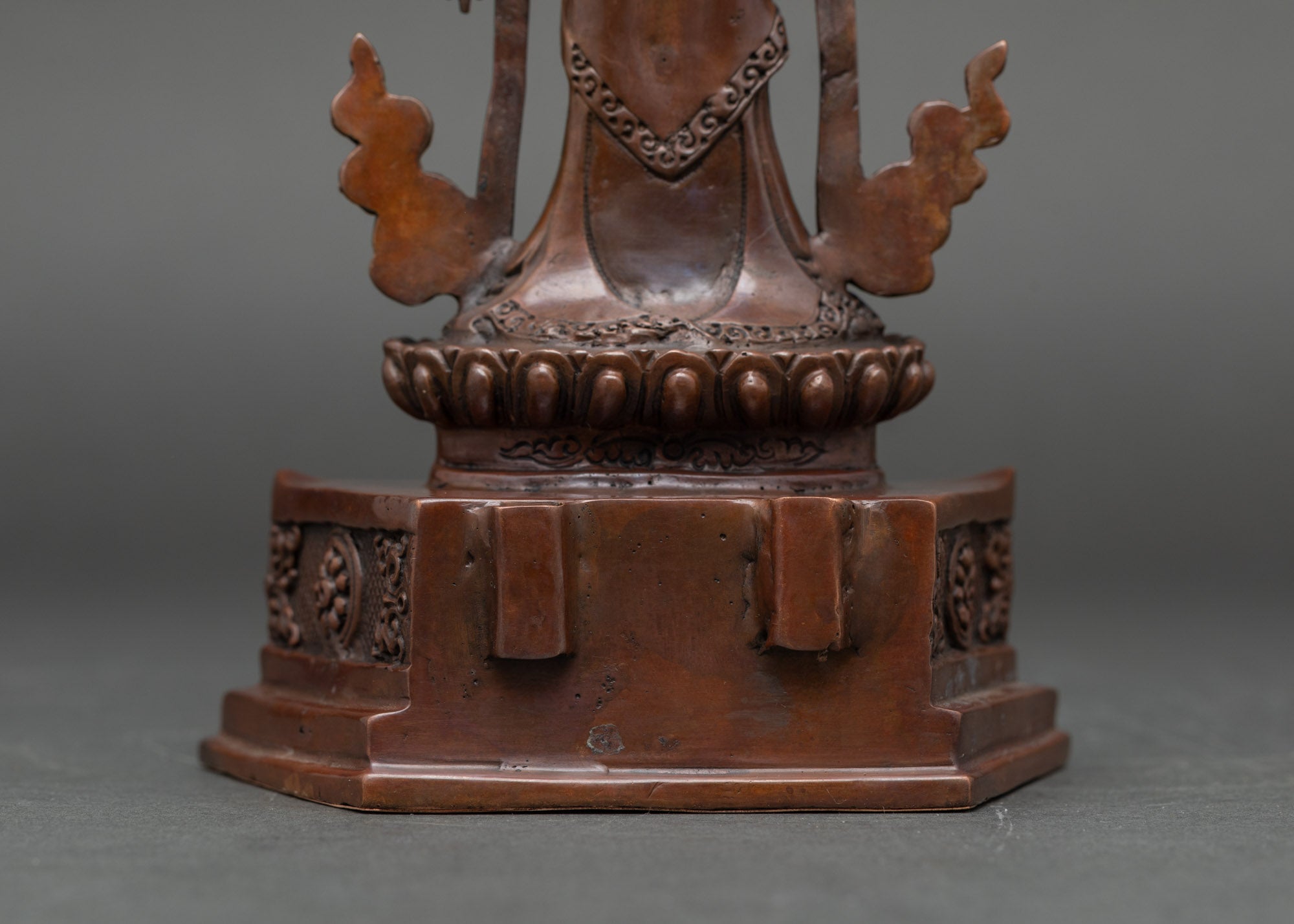 1000 Armed Chenrezig Statue - A Symbol of Transformation and Liberation