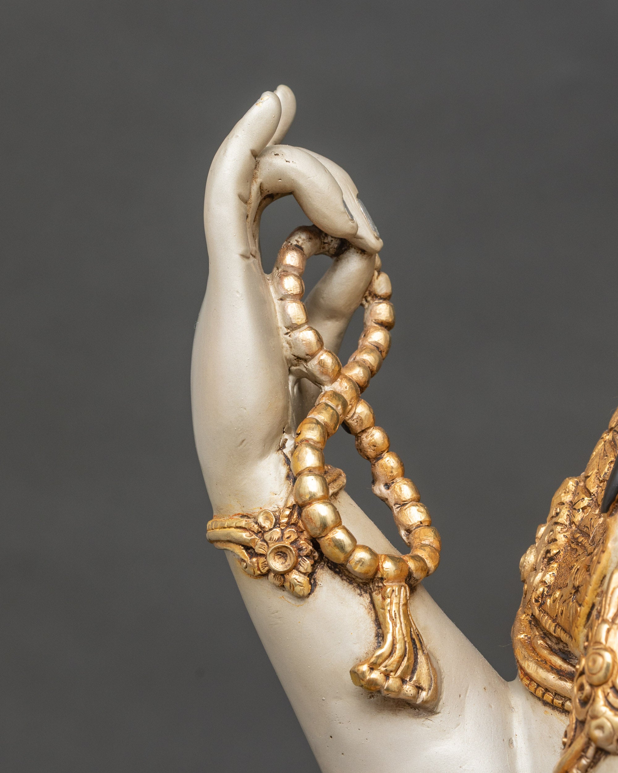 Vibrant Lord Chenrezig Statue | Bodhisattva of Infinite Compassion