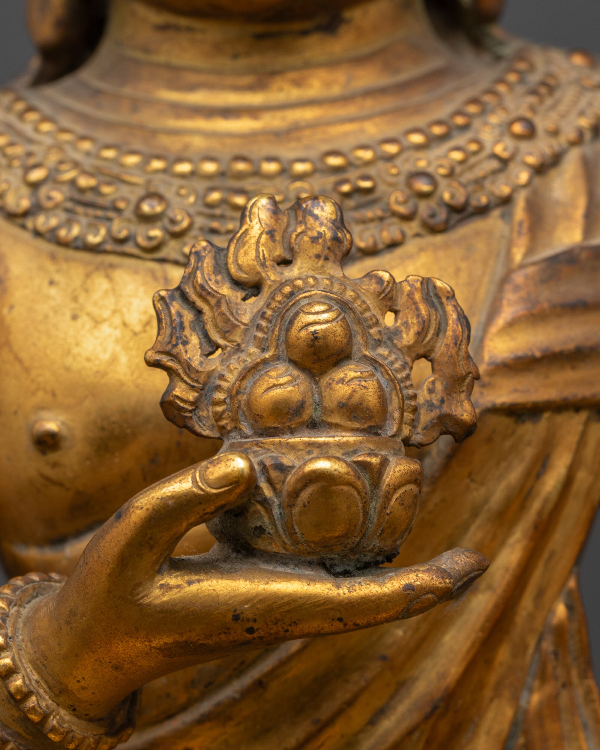 Akash Grabha Statue