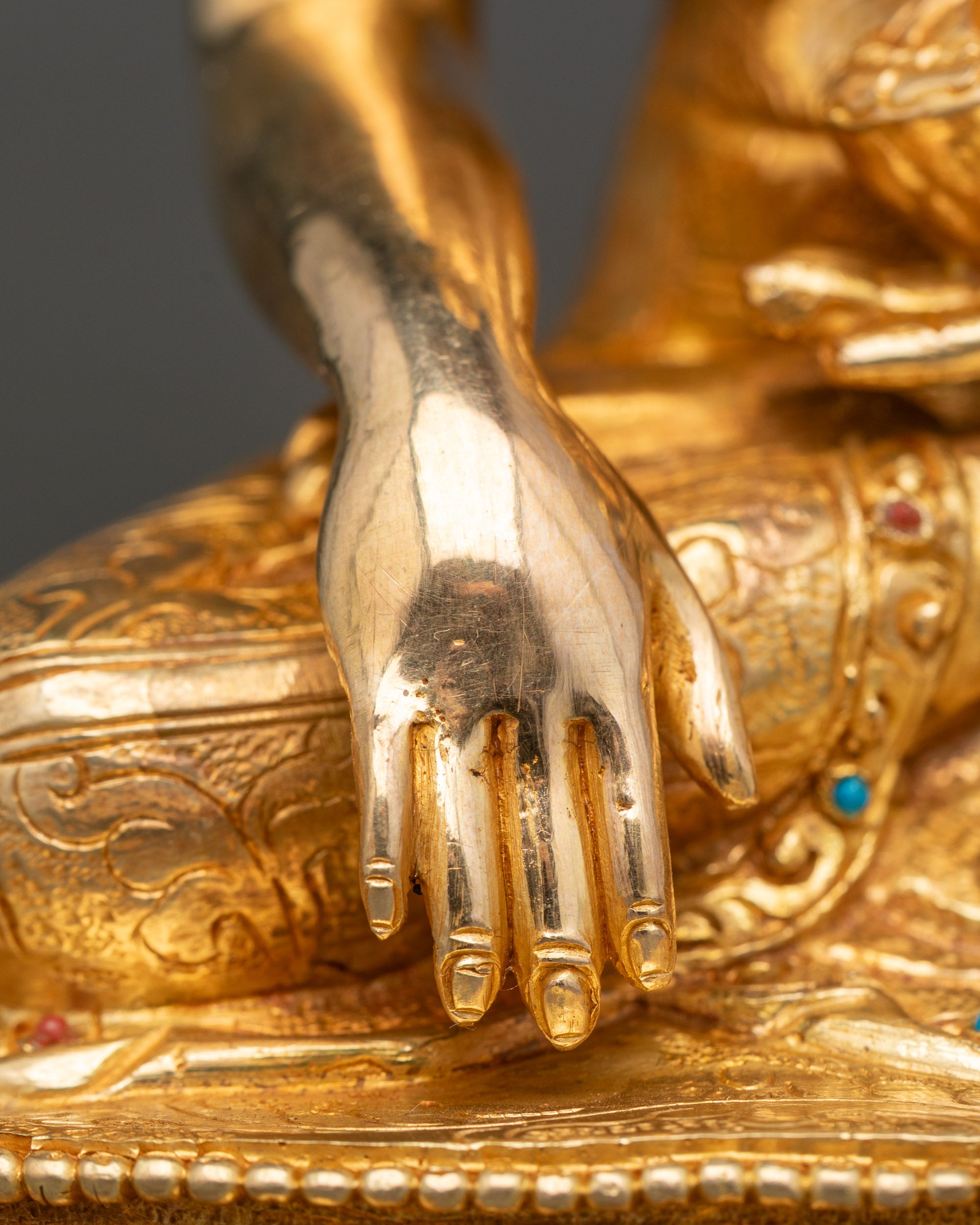 Shakyamuni Buddha Statue – Symbol of Wisdom and Inner Clarity