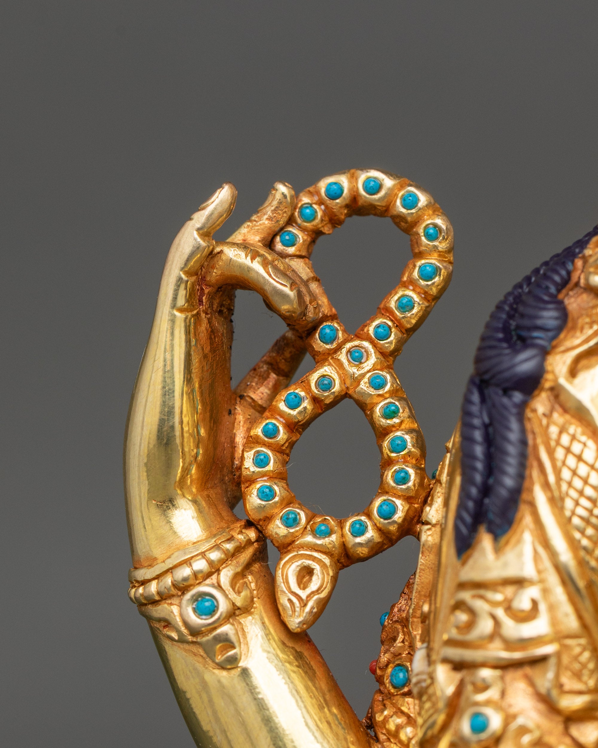 Spiritual Chenrezig Statue | Four-Armed Avalokiteshvara Sculpture