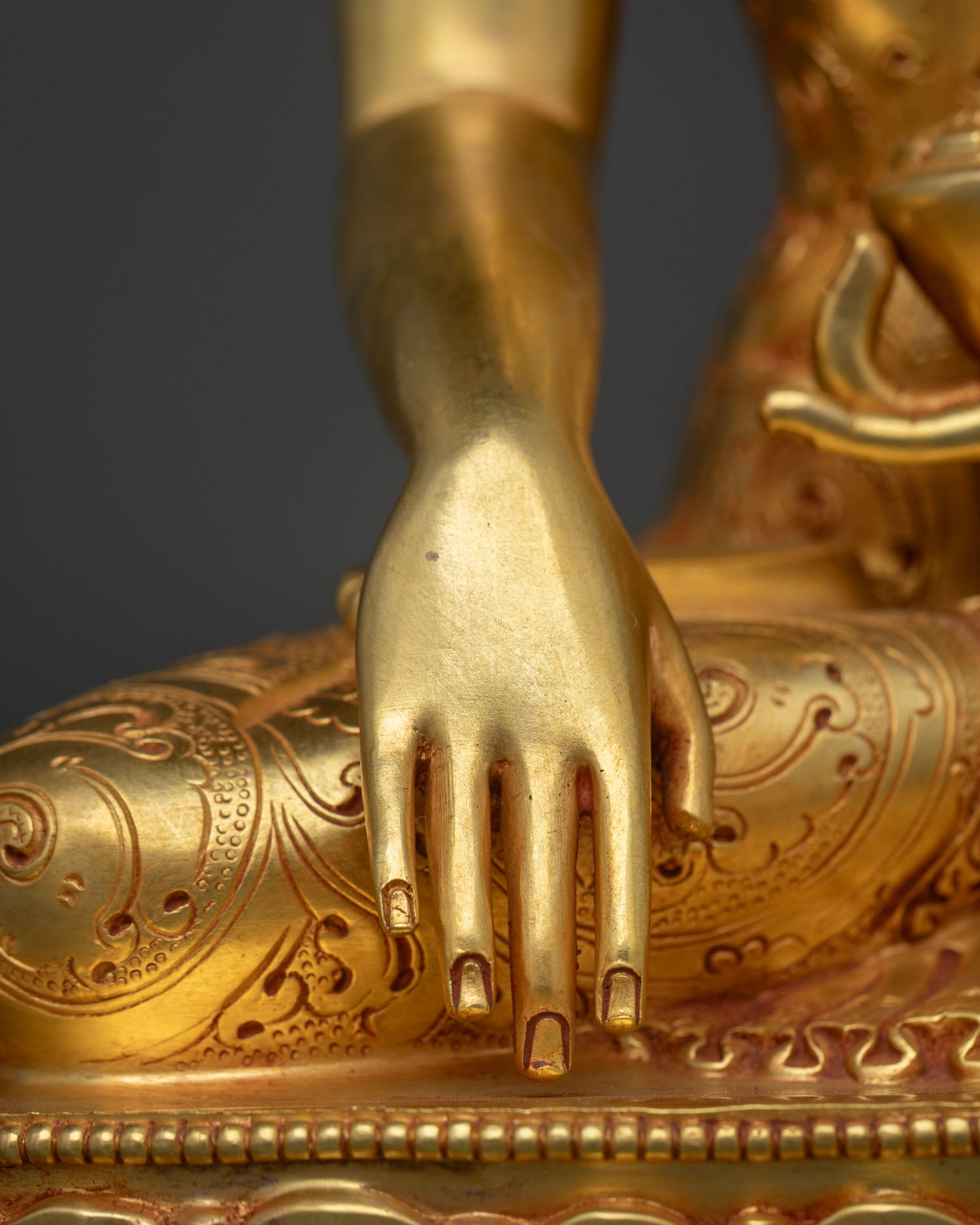 Shakyamuni Buddha Statue | Serene Meditating Buddha Figure