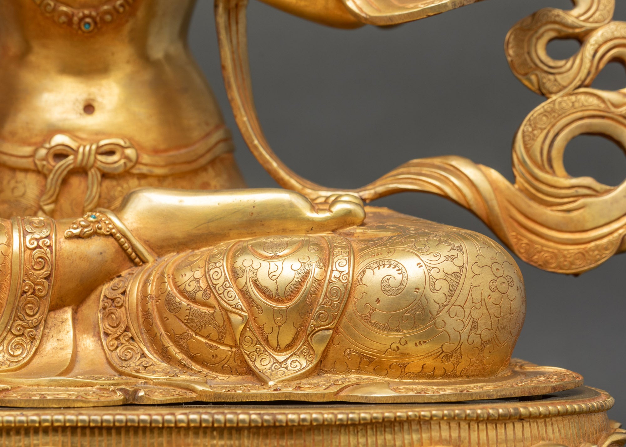 Buddhist Chenrezig Statue for Spiritual Protection