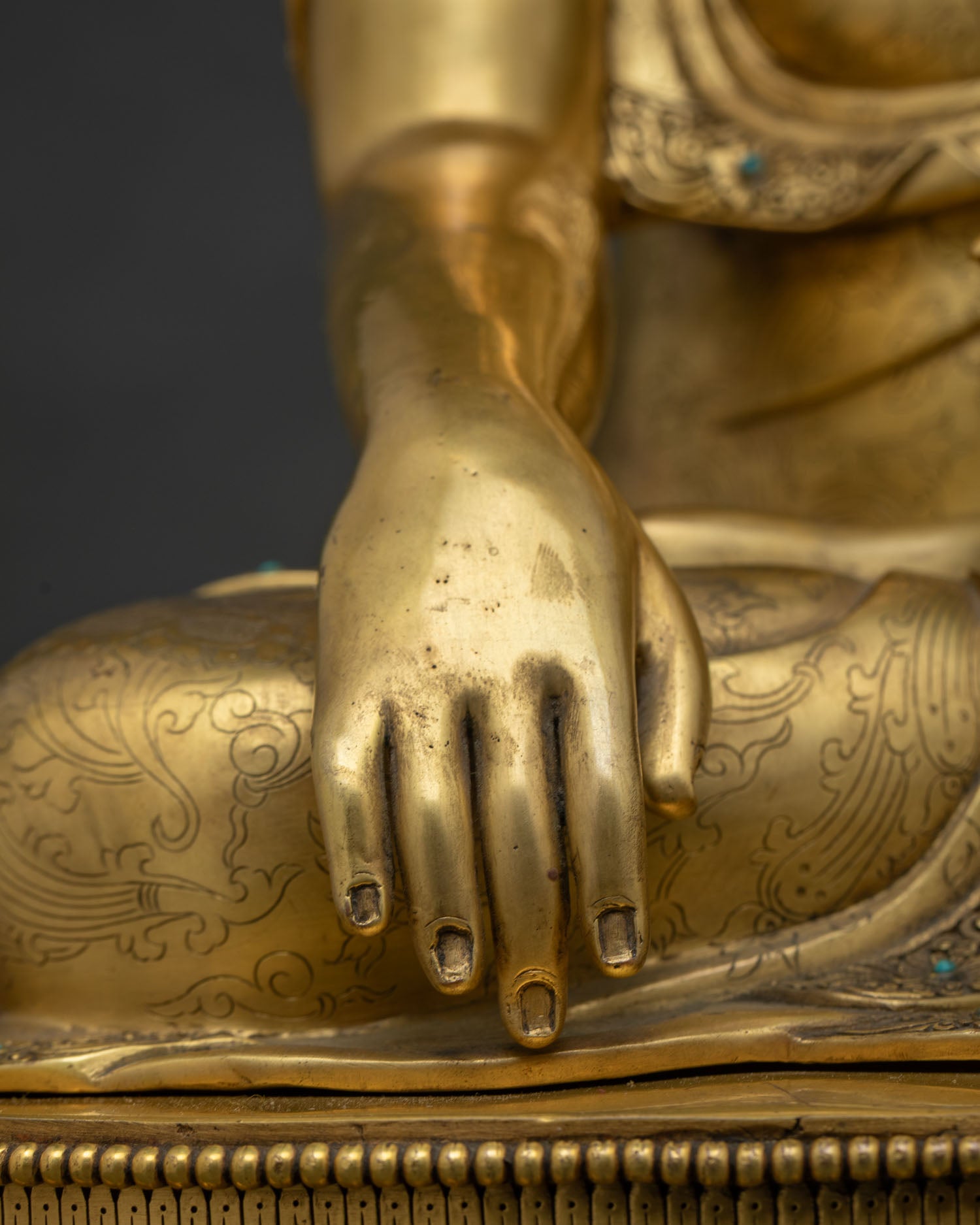 Buddha Shakyamuni Statue | Fully Gold Fire-Gilded Copper Sculpture