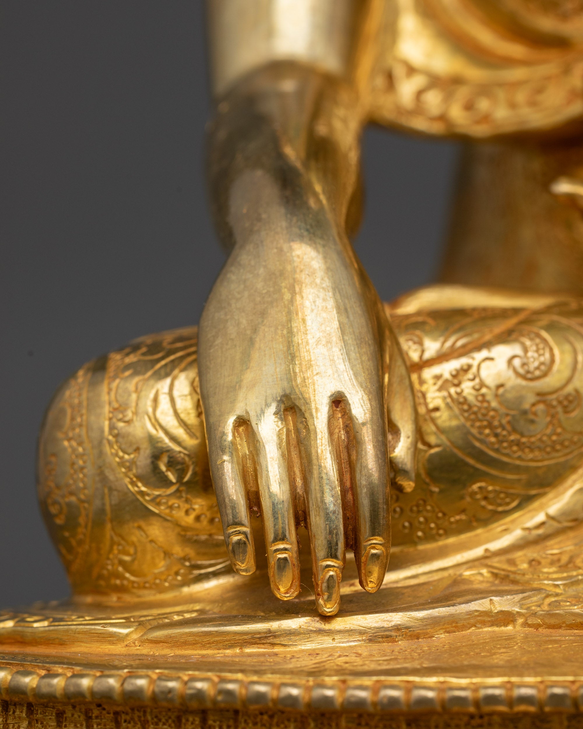 Shakyamuni Buddha Statue