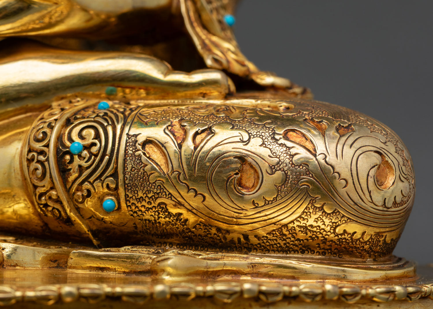 Amitabha Buddha Statue – Peaceful Meditation Sculpture