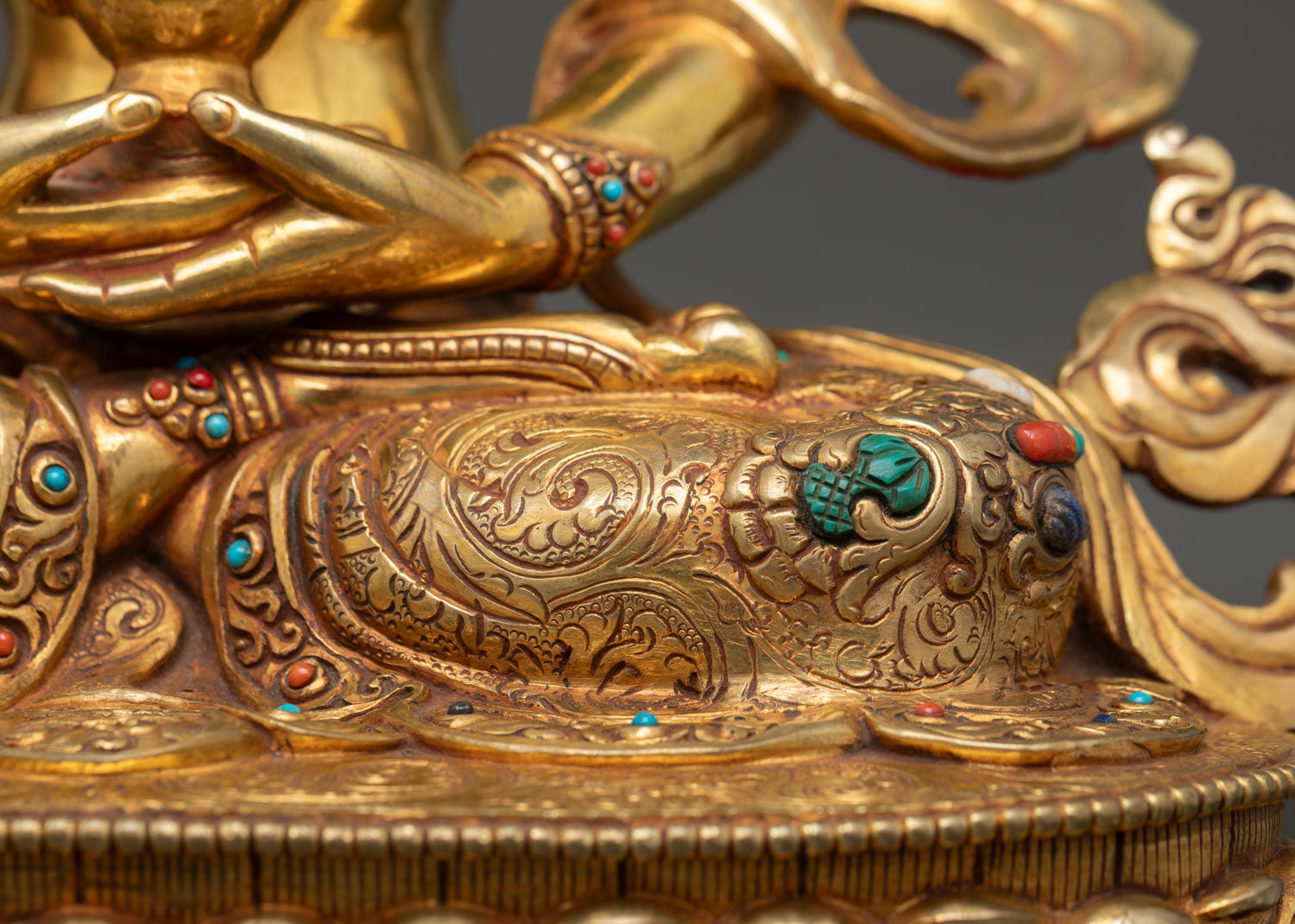 Amitayus Statue – Spiritual Icon of Longevity