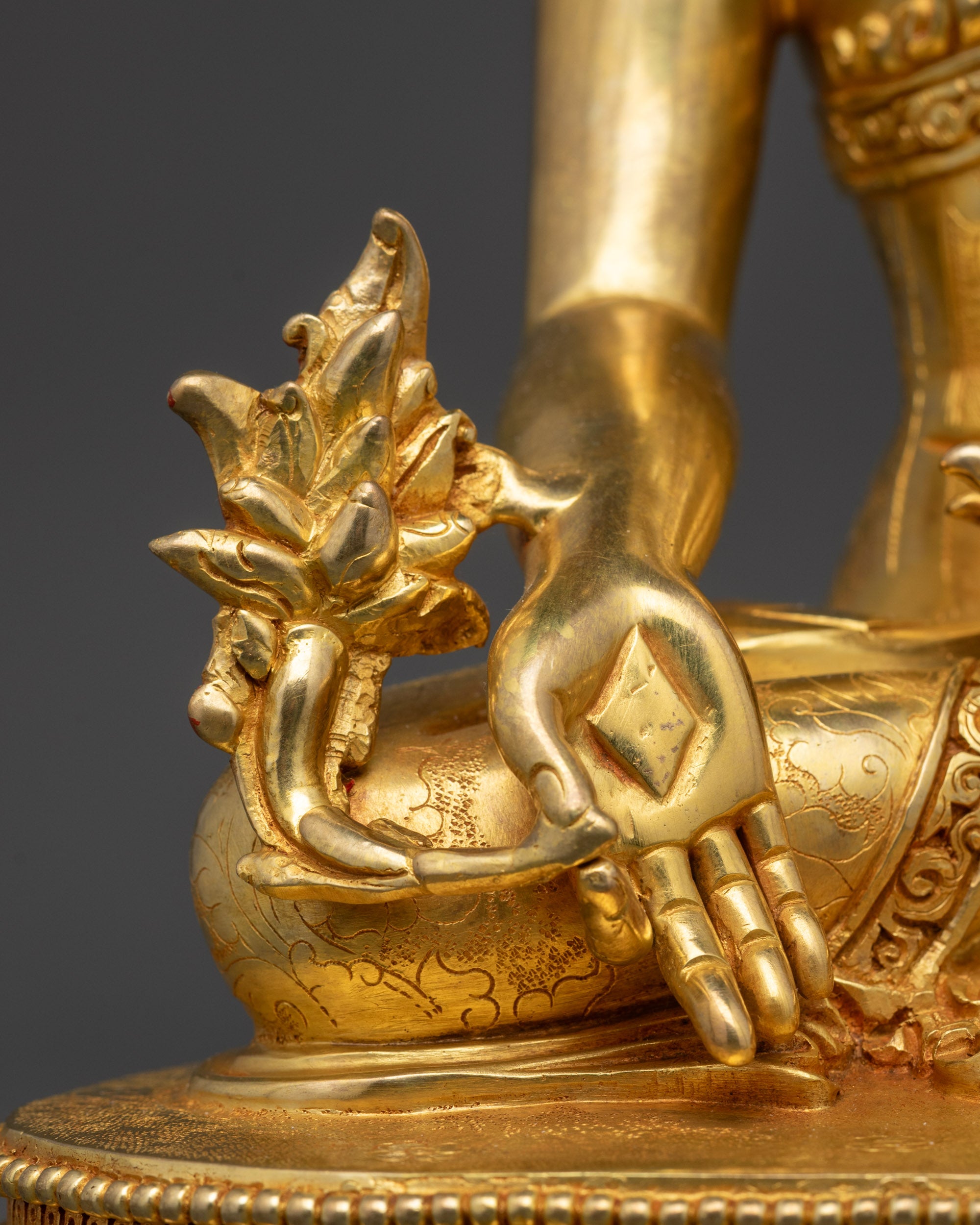 Medicine Buddha Statue