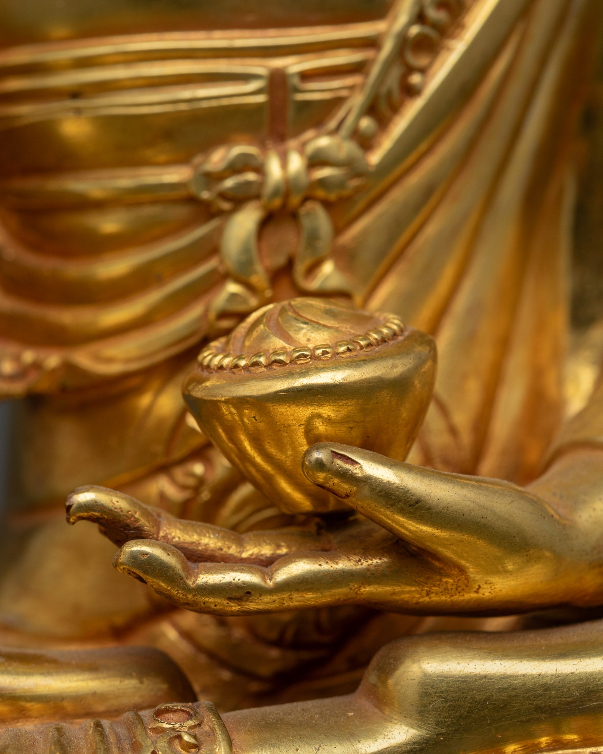 24K Fire Gold-Gilded Shakyamuni Buddha Statue | The Enlightened One