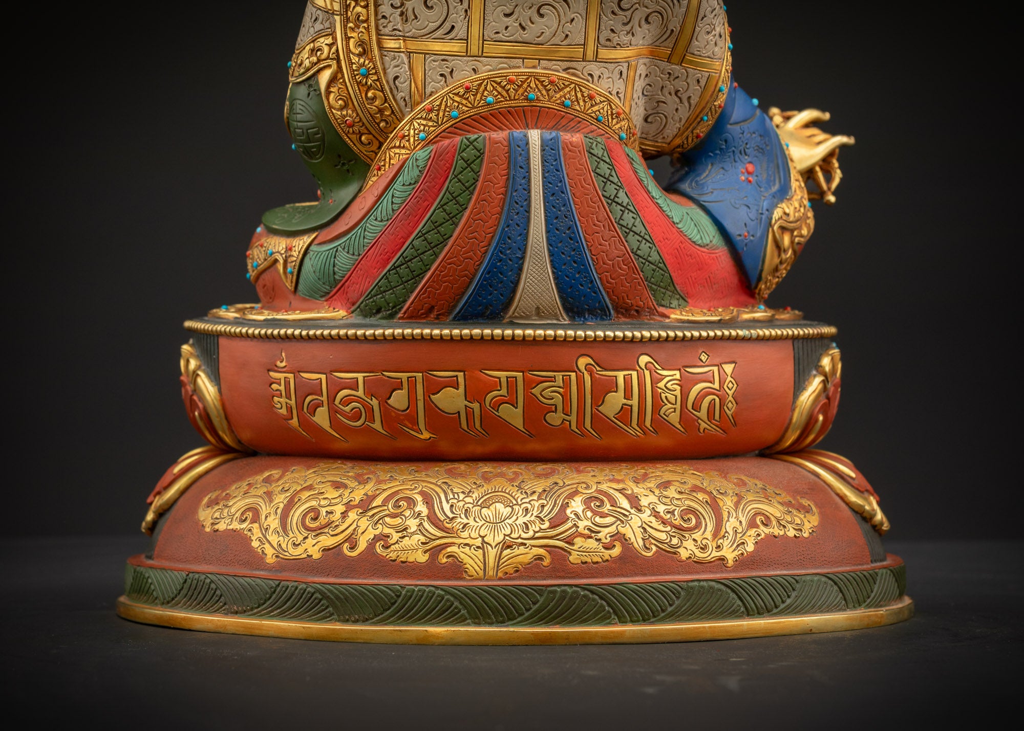 Guru Rinpoche Statue | Lotus-Born Master of Vajrayana Buddhism