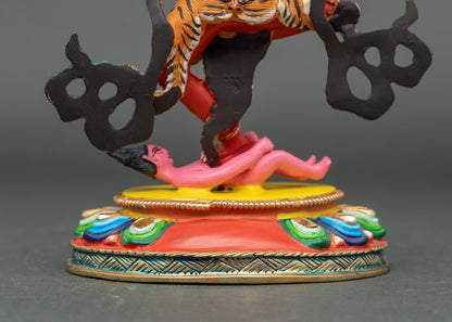Kurukulla Statue – Red Goddess of Attraction in Vajrayana Buddhism