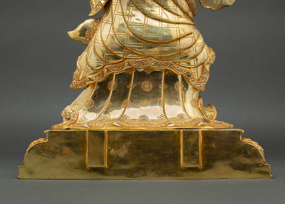 Guru Rinpoche Statue