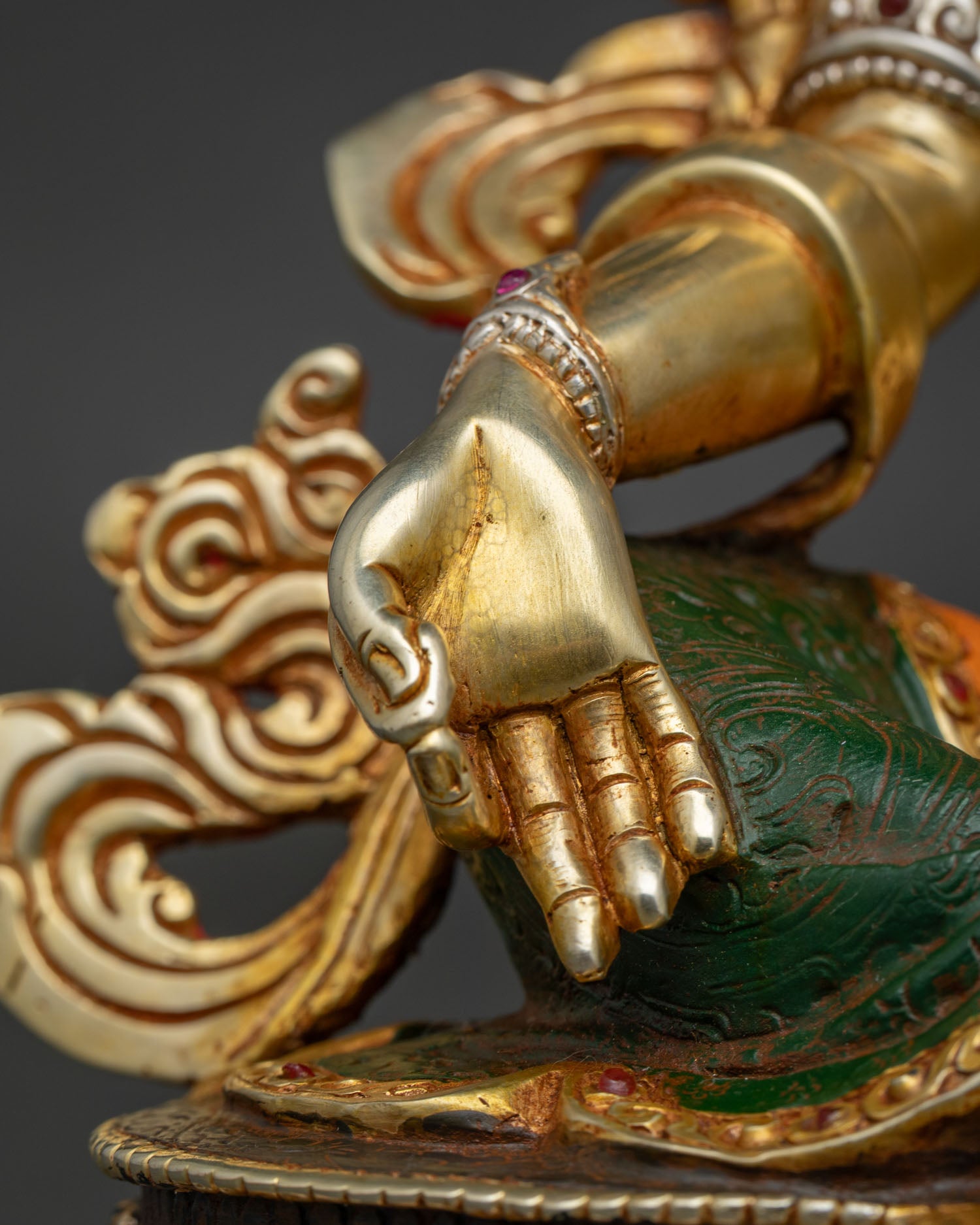 Jetsun Pagma Drolma Statue | Embrace Compassion & Swift Protection