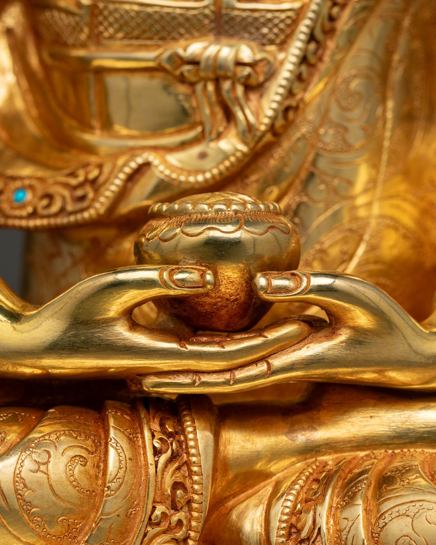 Amitabha Buddha Statue – Sacred Buddha of Pure Land
