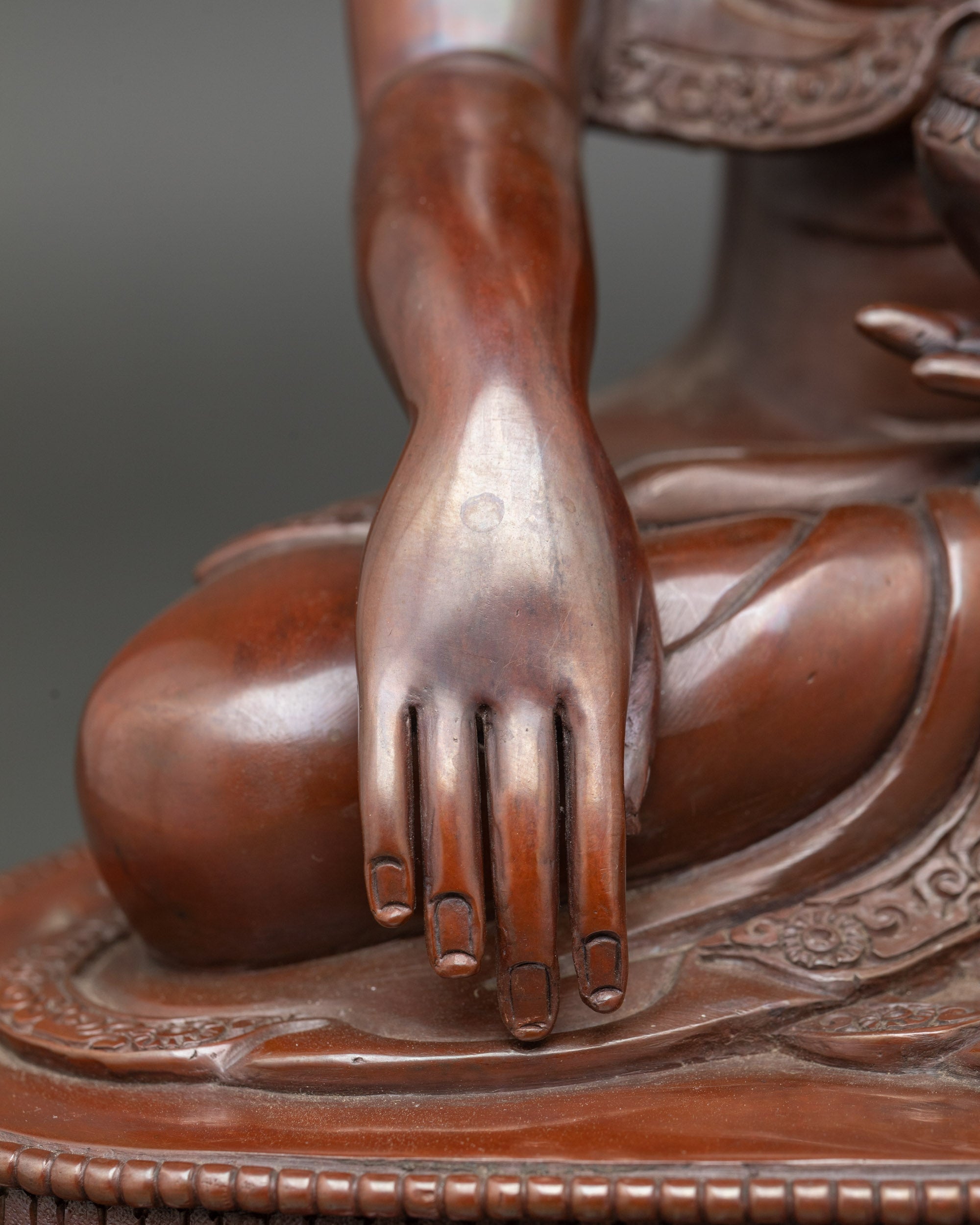 Divine Gautama Shakyamuni Buddha Sculpture for Spiritual Practice