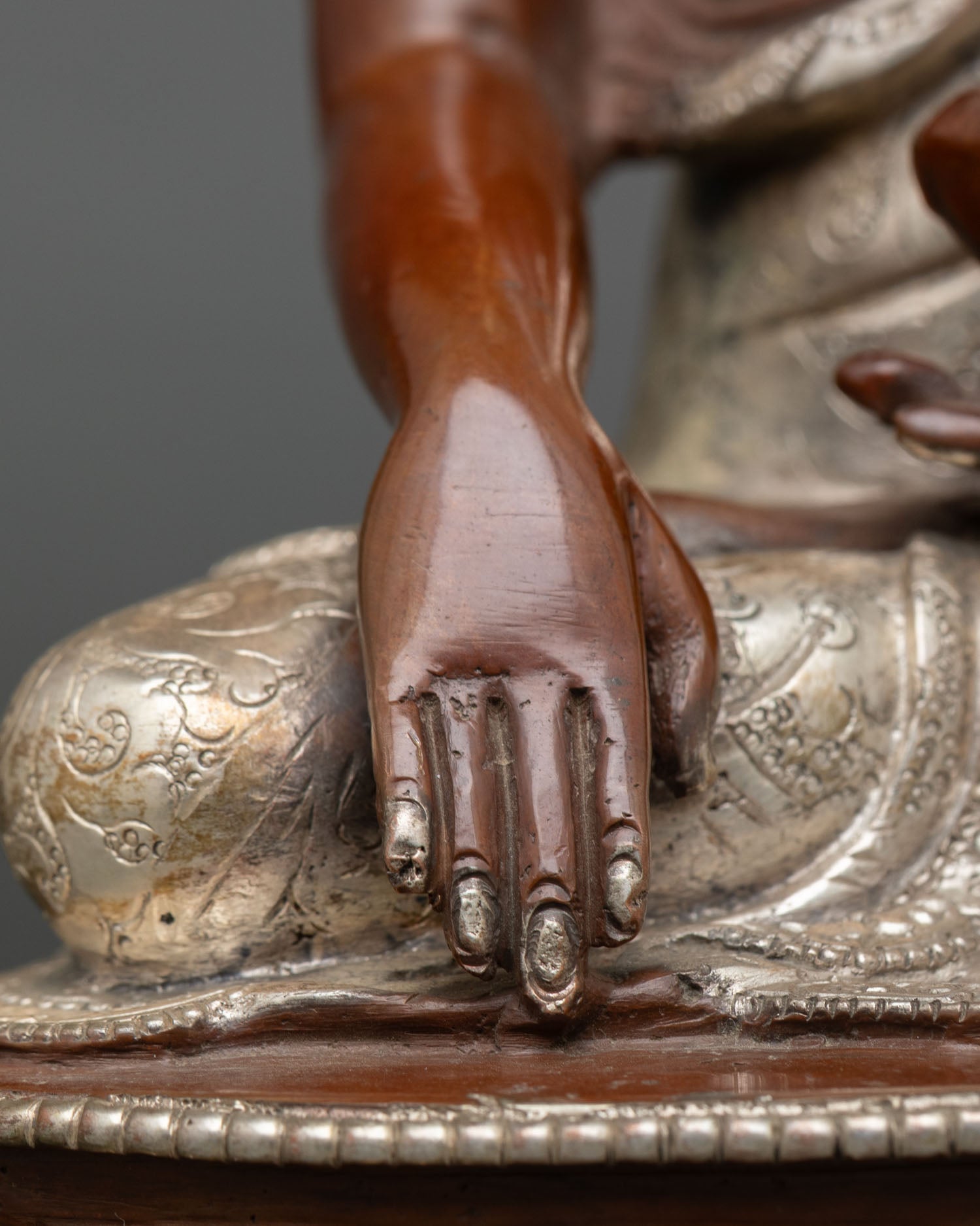 Shakyamuni Buddha Sculpture – Authentic Buddhist Art & Decor