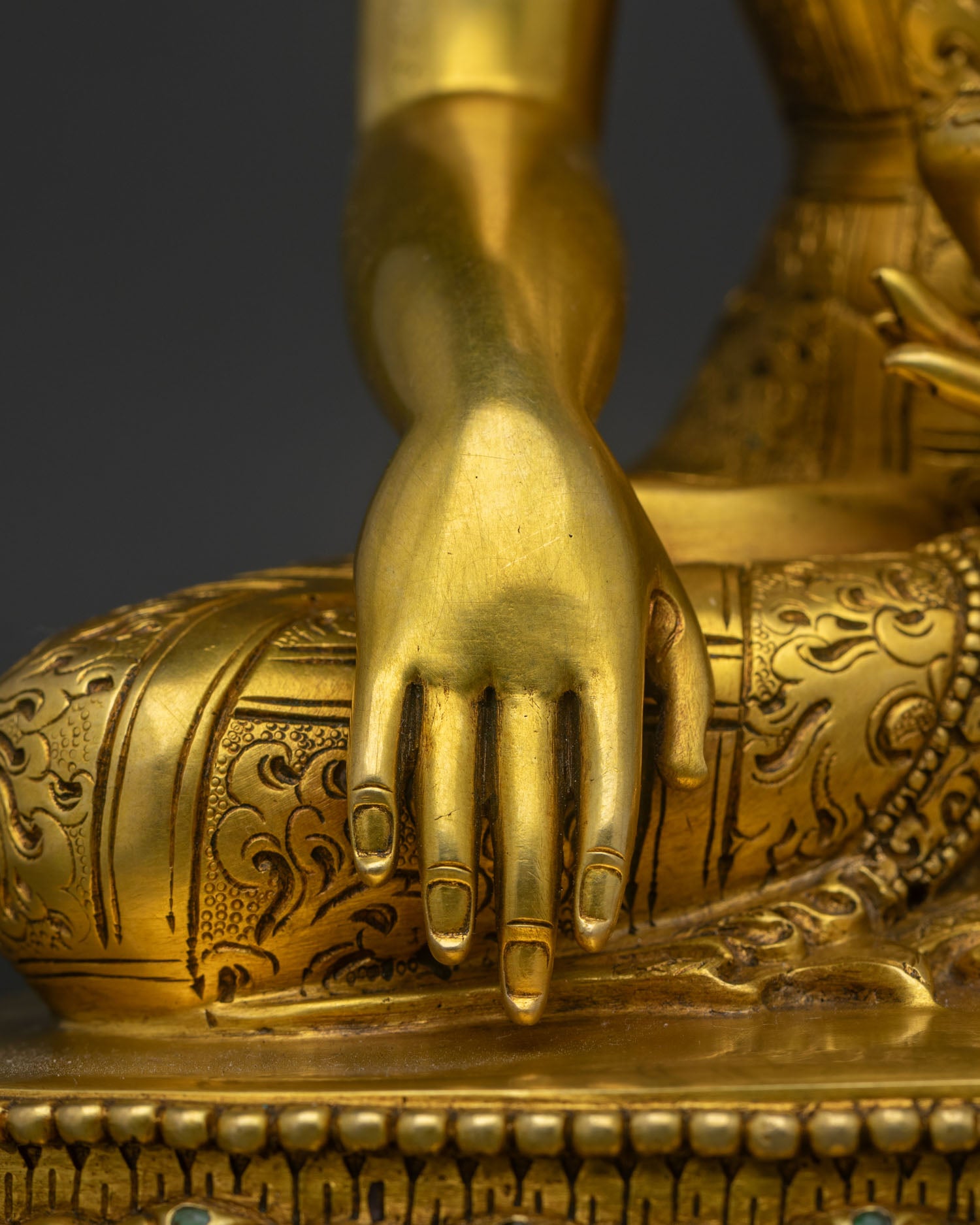 Buddha Shakyamuni Statue – Spiritual Meditation & Prayer Sculpture