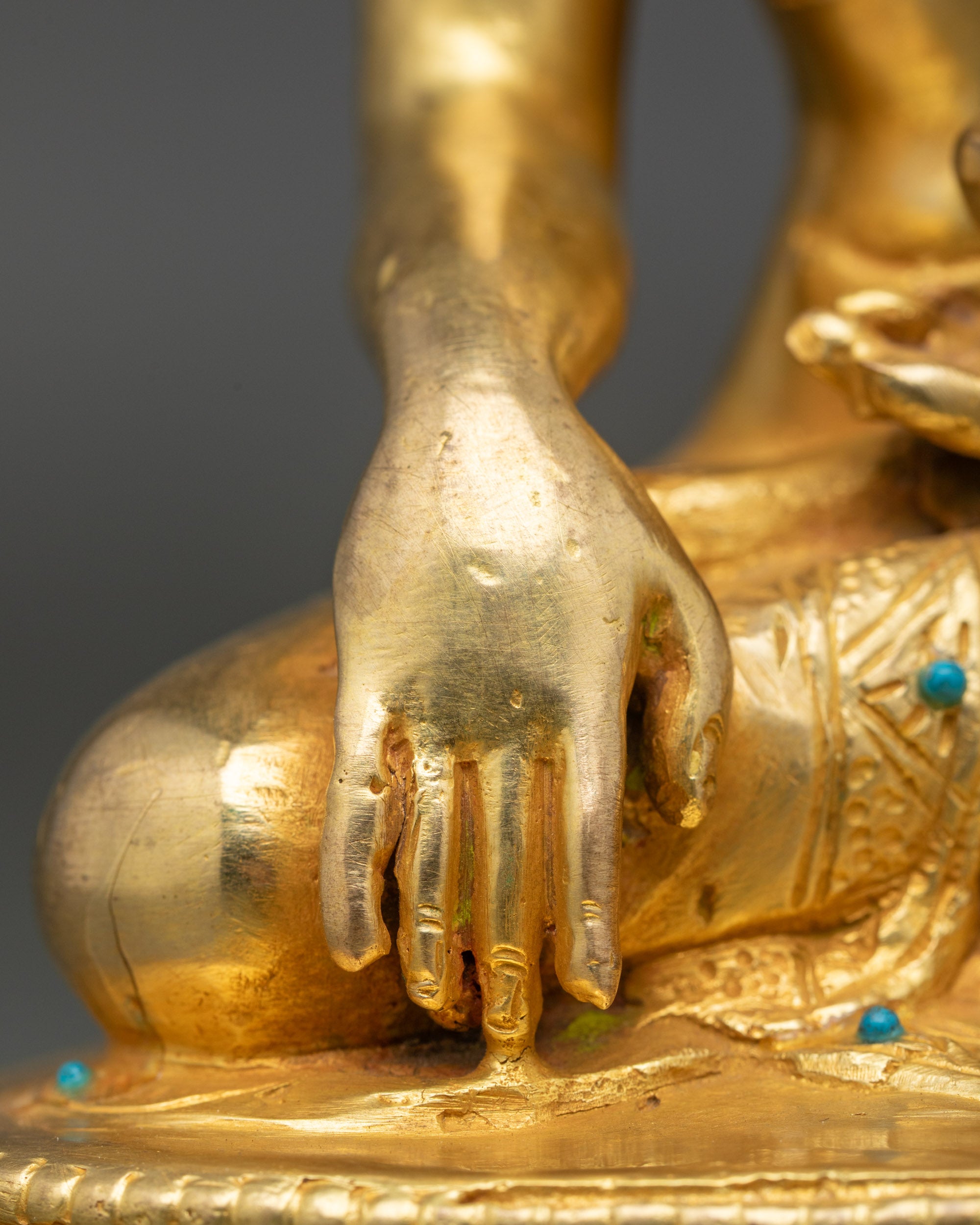 Spiritual Shakyamuni Buddha Statue – Icon of Wisdom and Awakening