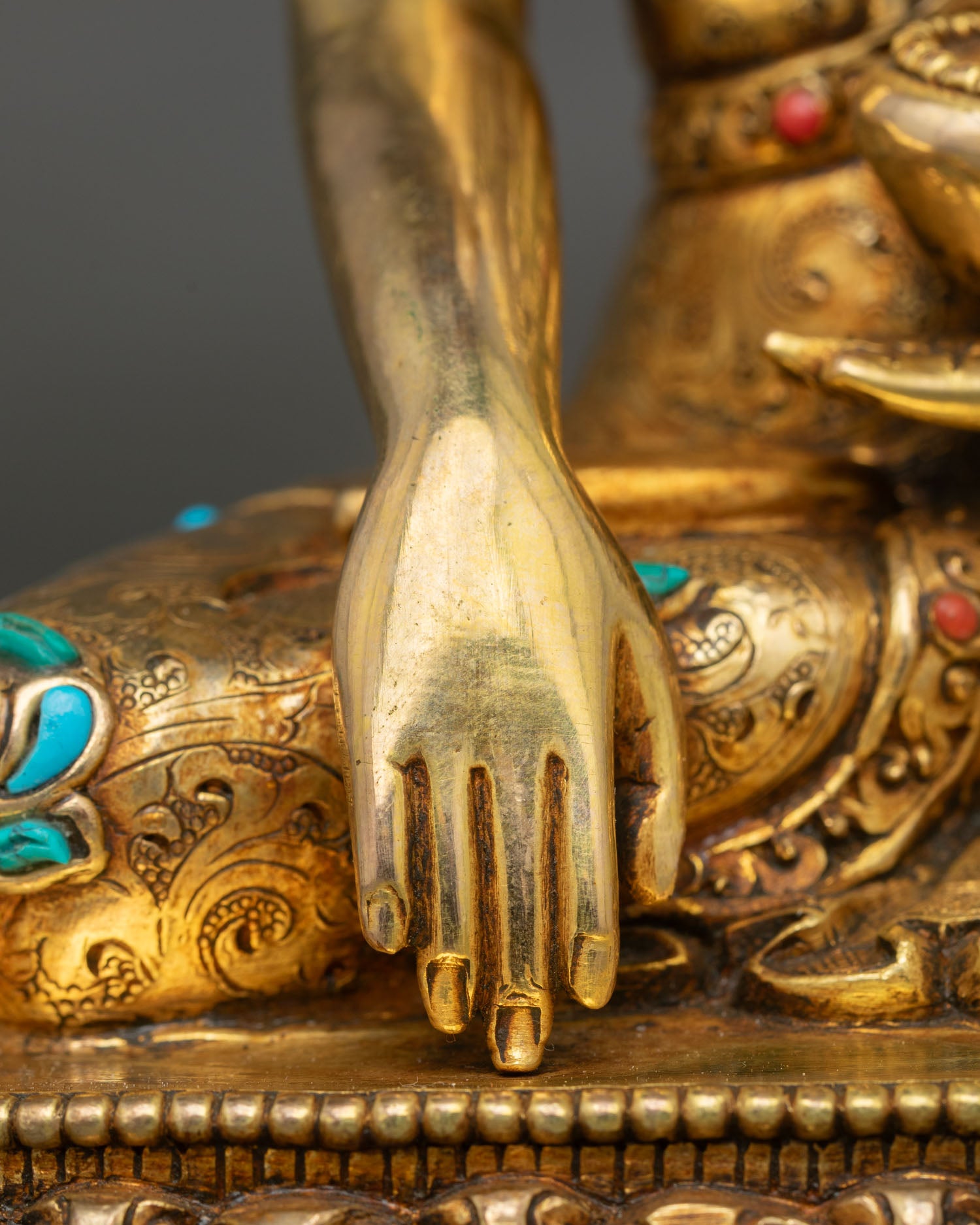 Buddha Shakyamuni Statue | Spiritual Centerpiece for Devotion