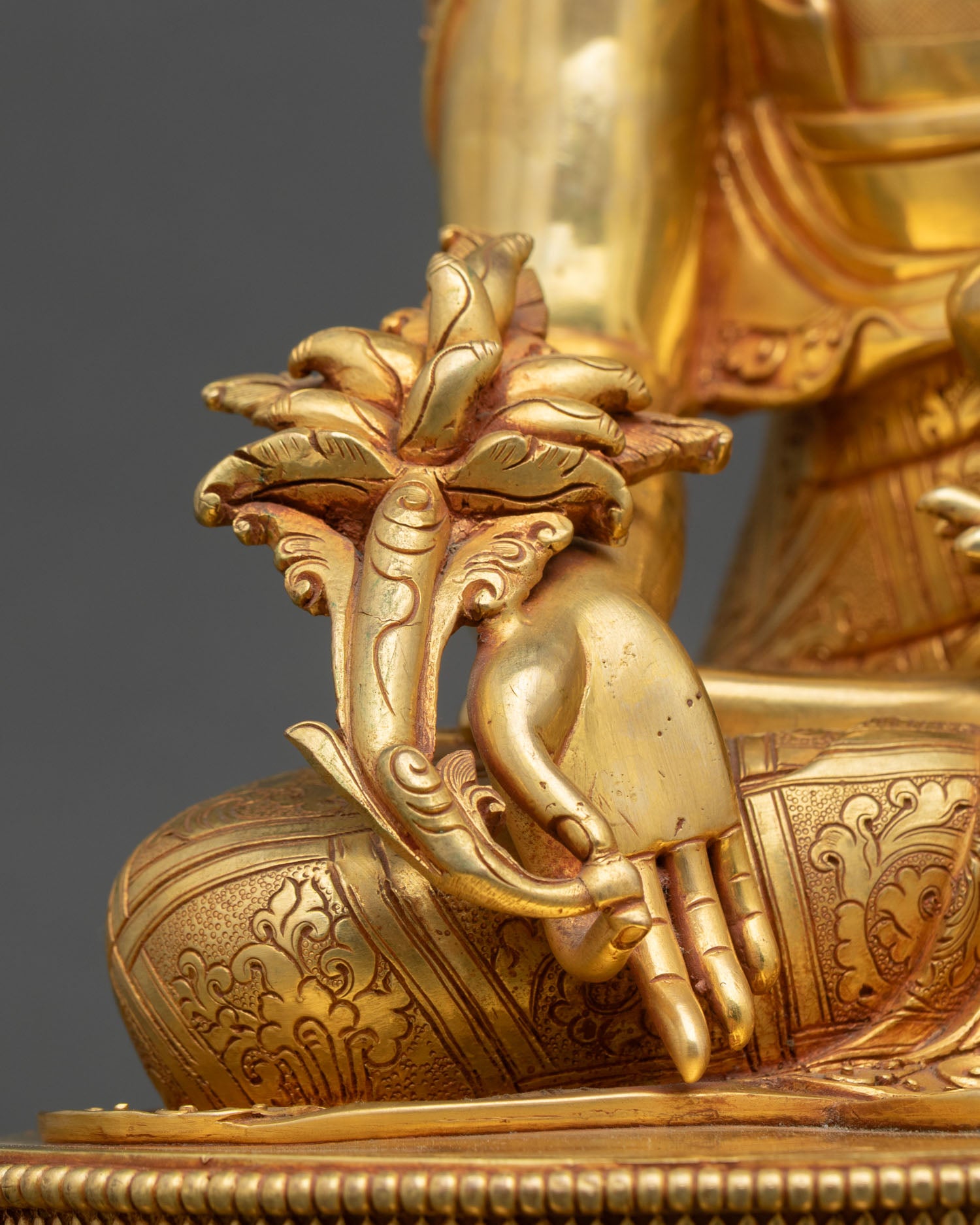 Medicine Buddha Statue for Spiritual Healing and Peace