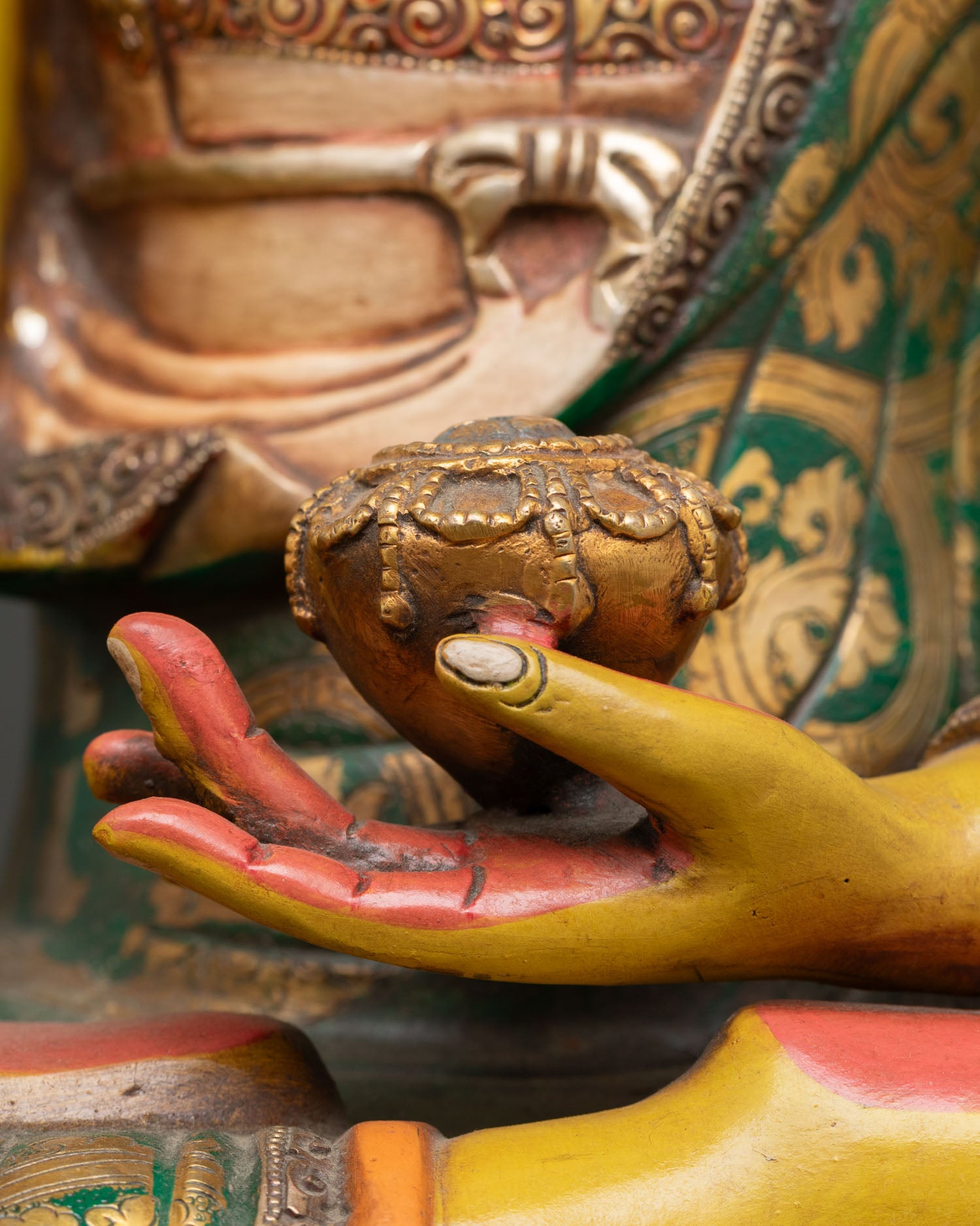 Shakyamuni Buddha Statue | Gold-Painted Face Buddhist Art
