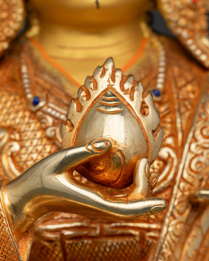 Guru Norla Statue
