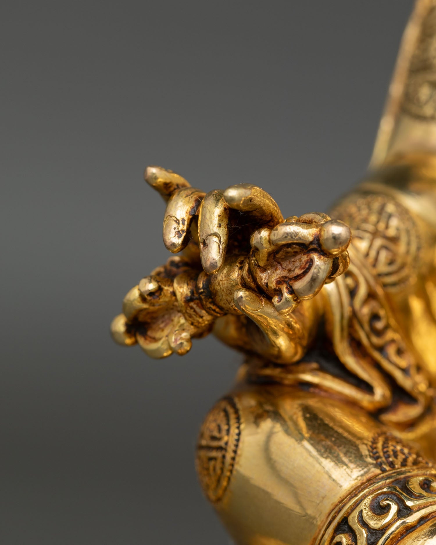 Guru Rinpoche Statue | Buddhist Hand-Carved Zen Decor