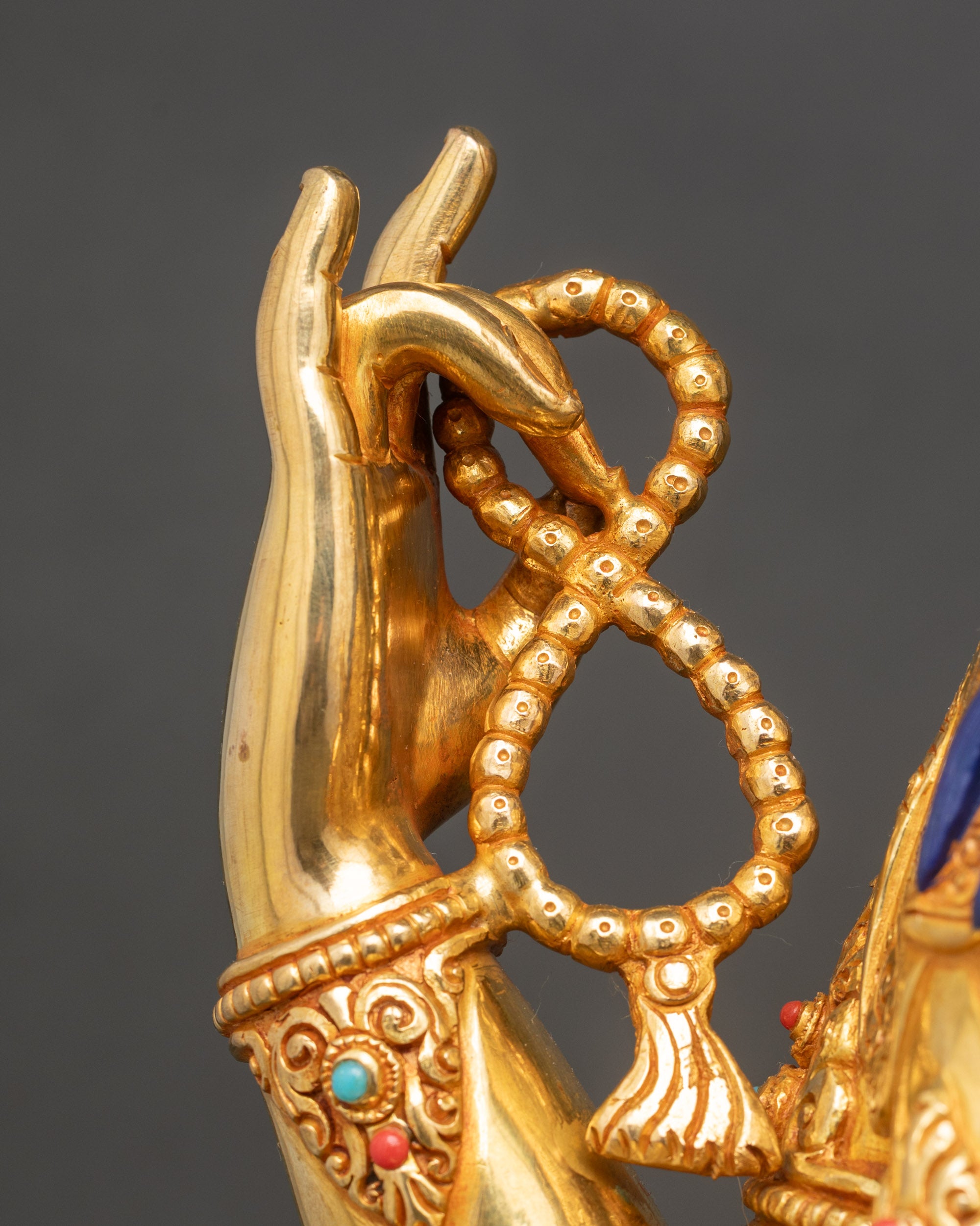 Chenrezig Sculpture | Four-Armed Bodhisattva of Compassion