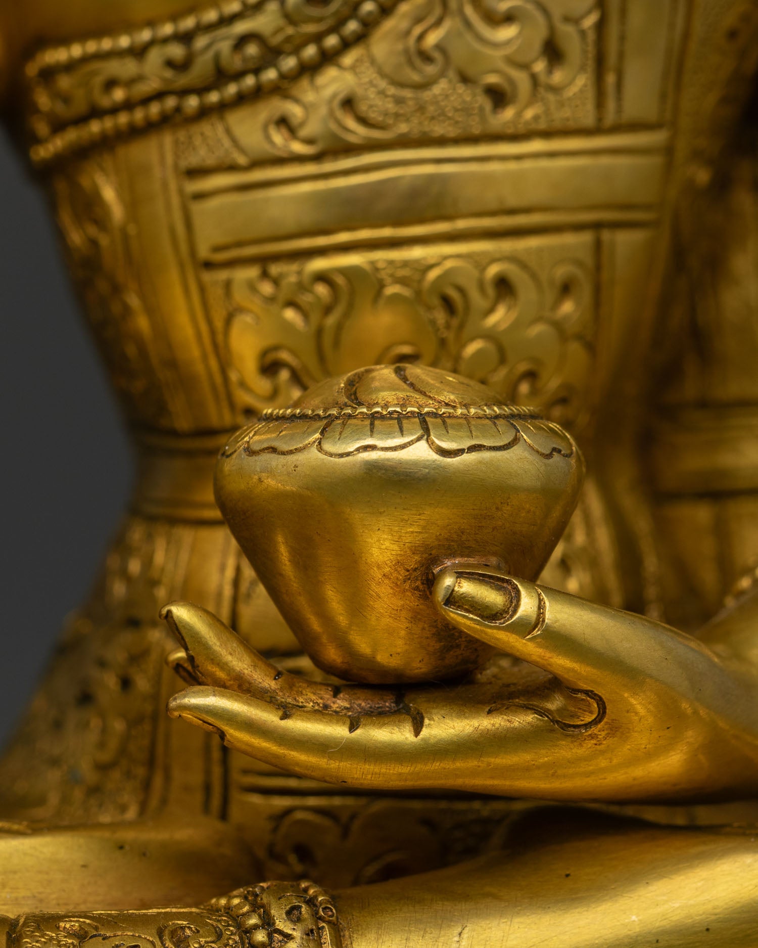 Buddha Shakyamuni Statue – Spiritual Meditation & Prayer Sculpture