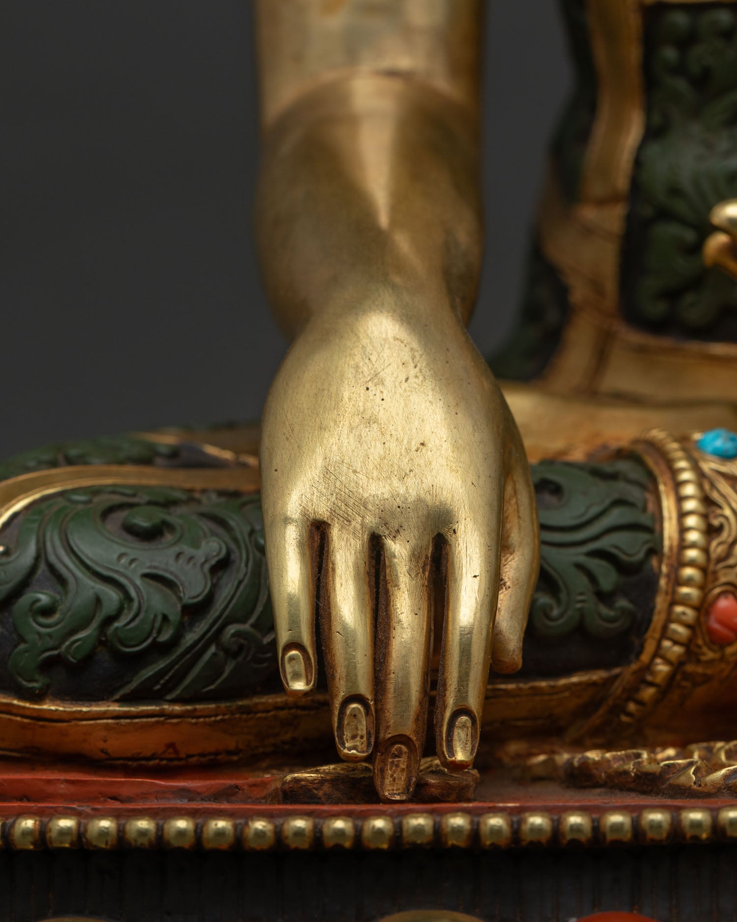 Vibrant Shakyamuni Buddha Statue – Meditation & Spiritual Decor