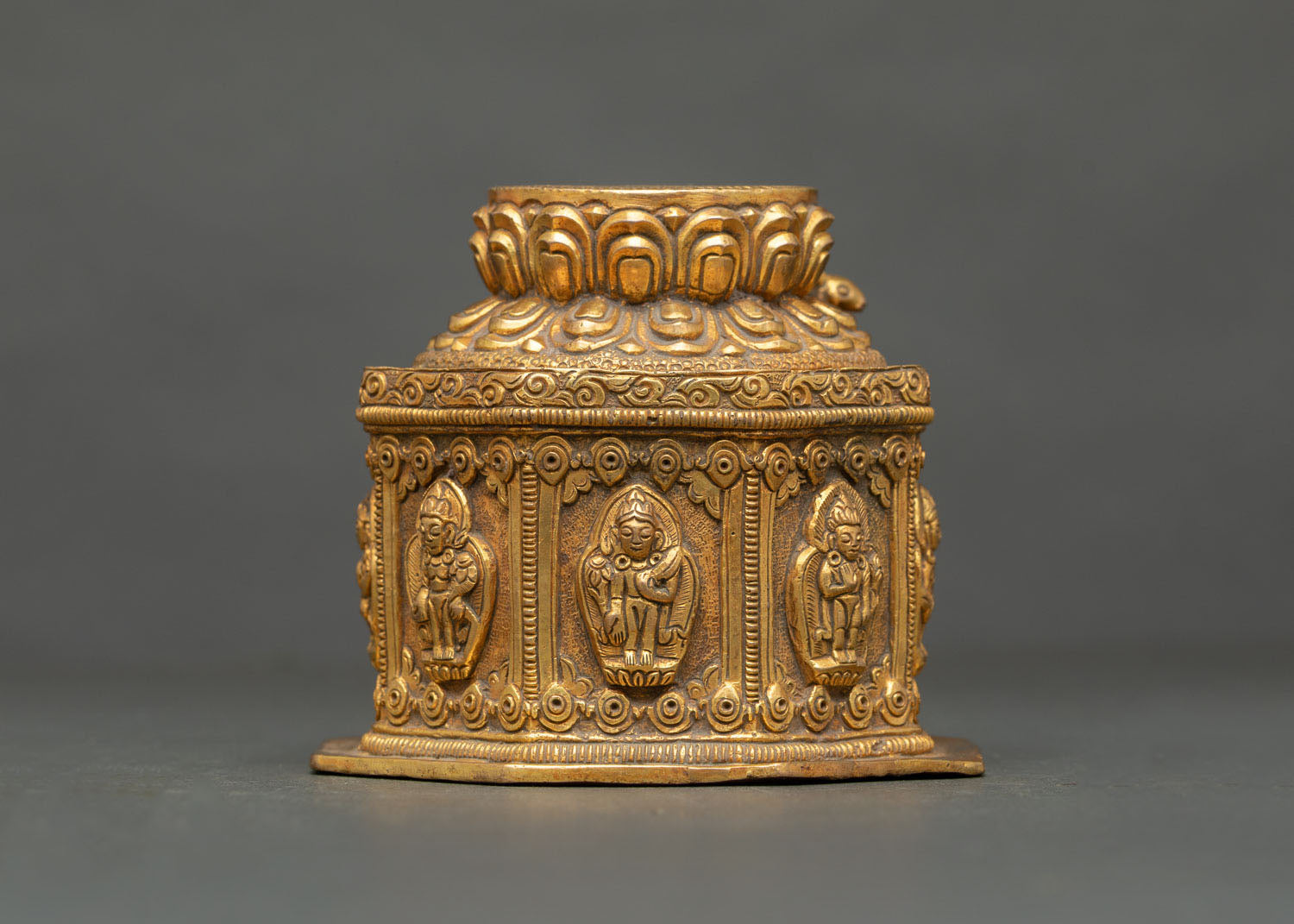 Buddhist Stupa – Traditional Nepalese Craftsmanship