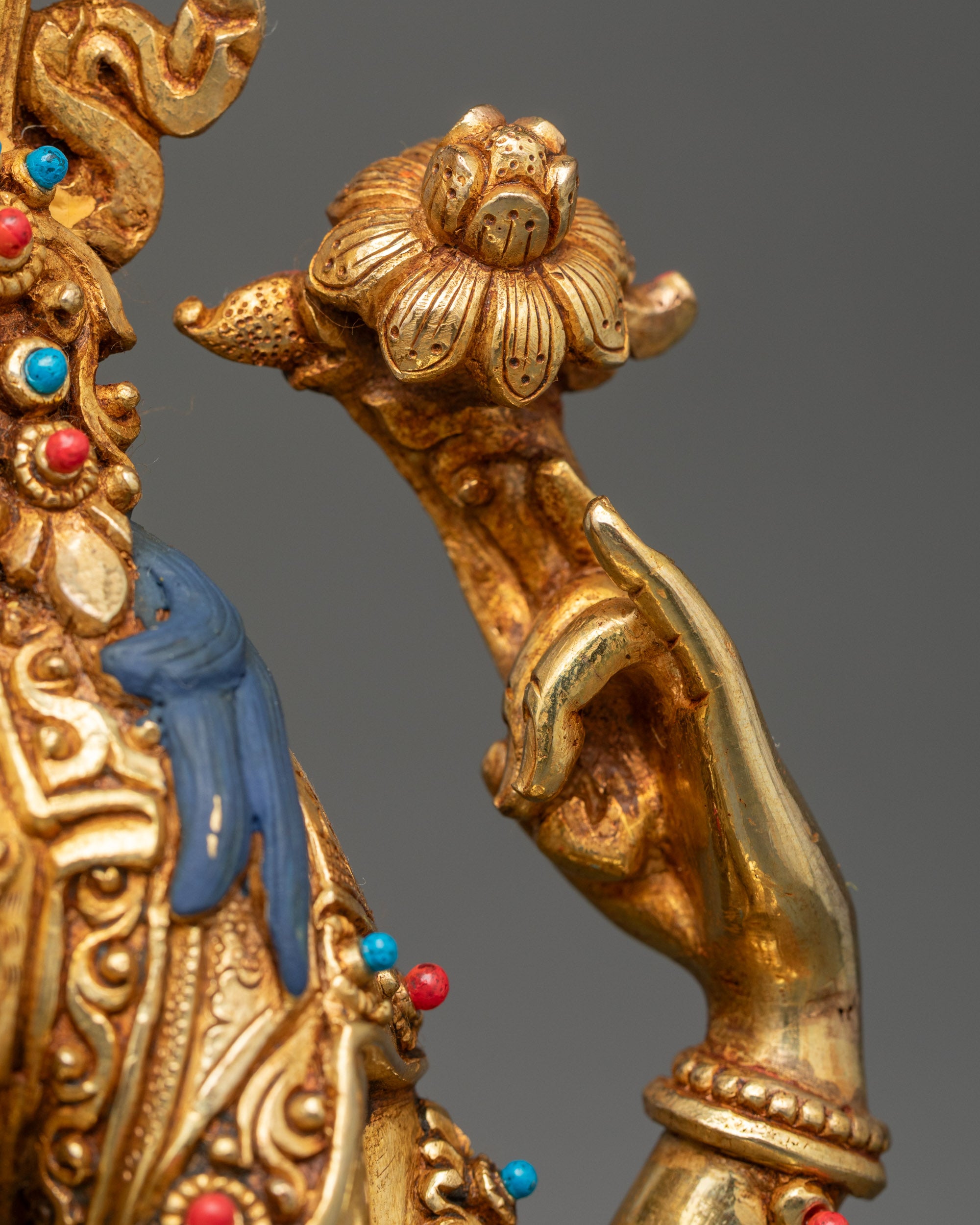 Chenrezig Statue | 24K Gold-Gilded Avalokiteshvara Sculpture