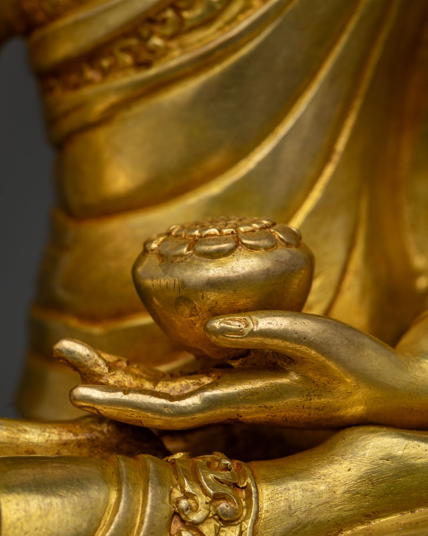 Shakyamuni Buddha Statue | The Historical Buddha of Enlightenment