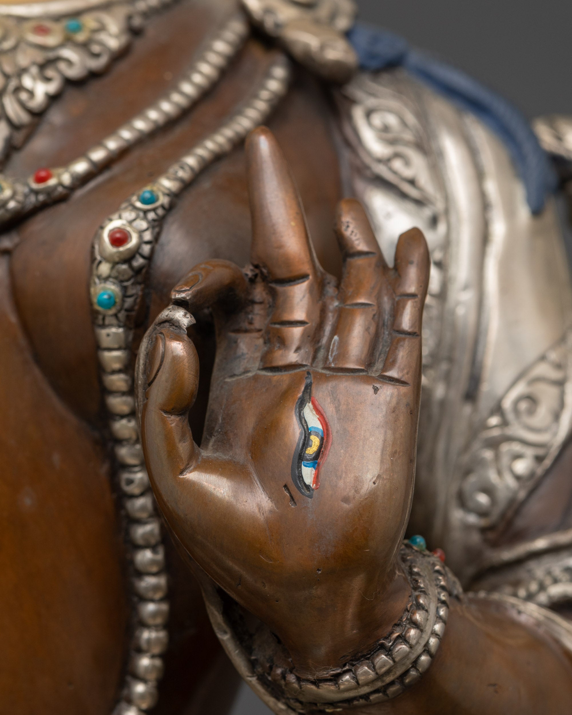 Tibetan White Tara (Sapta Lochani) Statue – Meditation & Altar